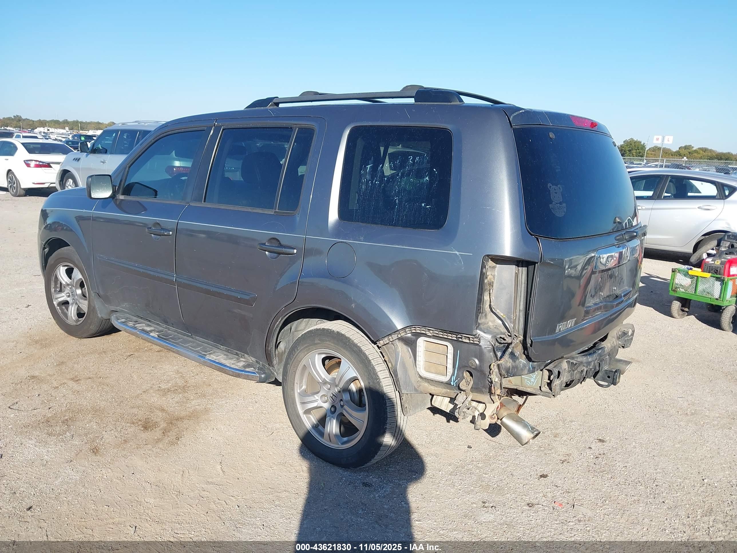 HONDA PILOT image 3