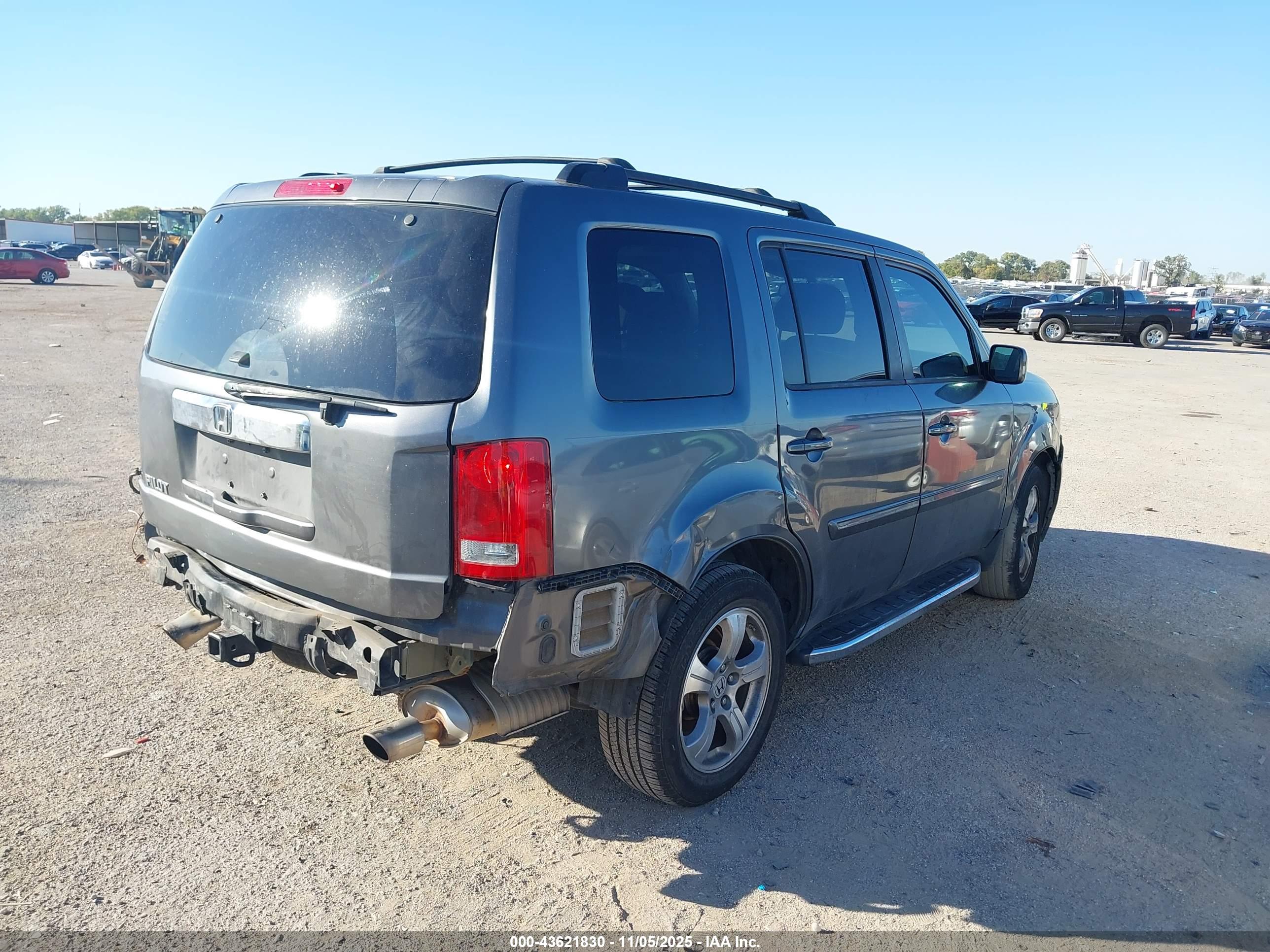 HONDA PILOT image 4