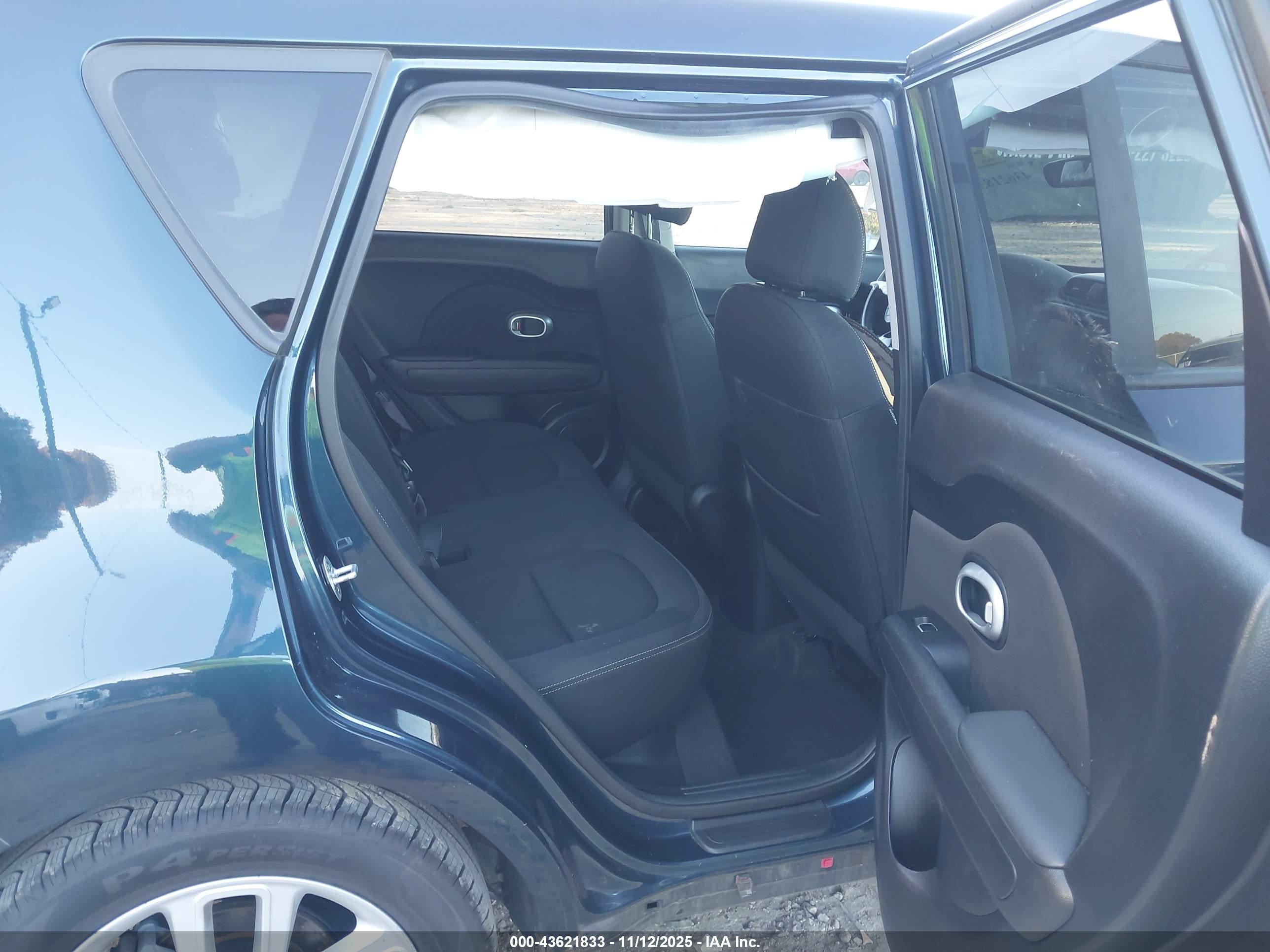 KIA SOUL image 8