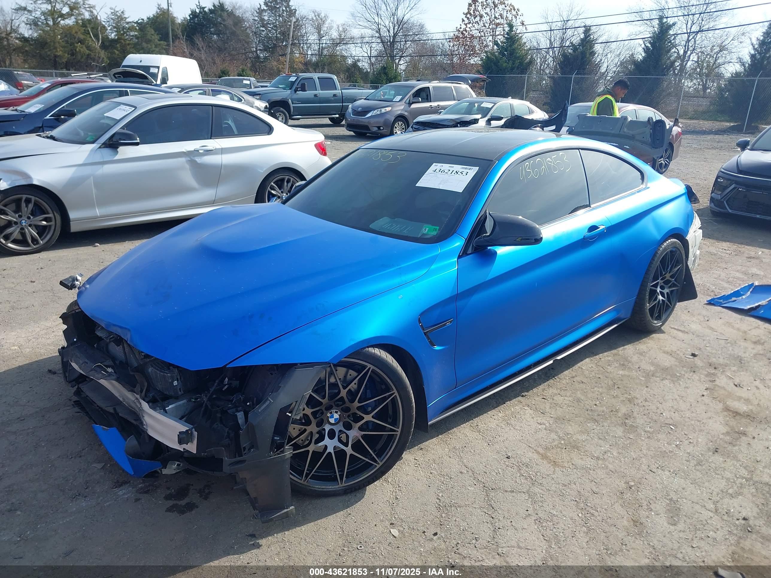 BMW M4 image 2