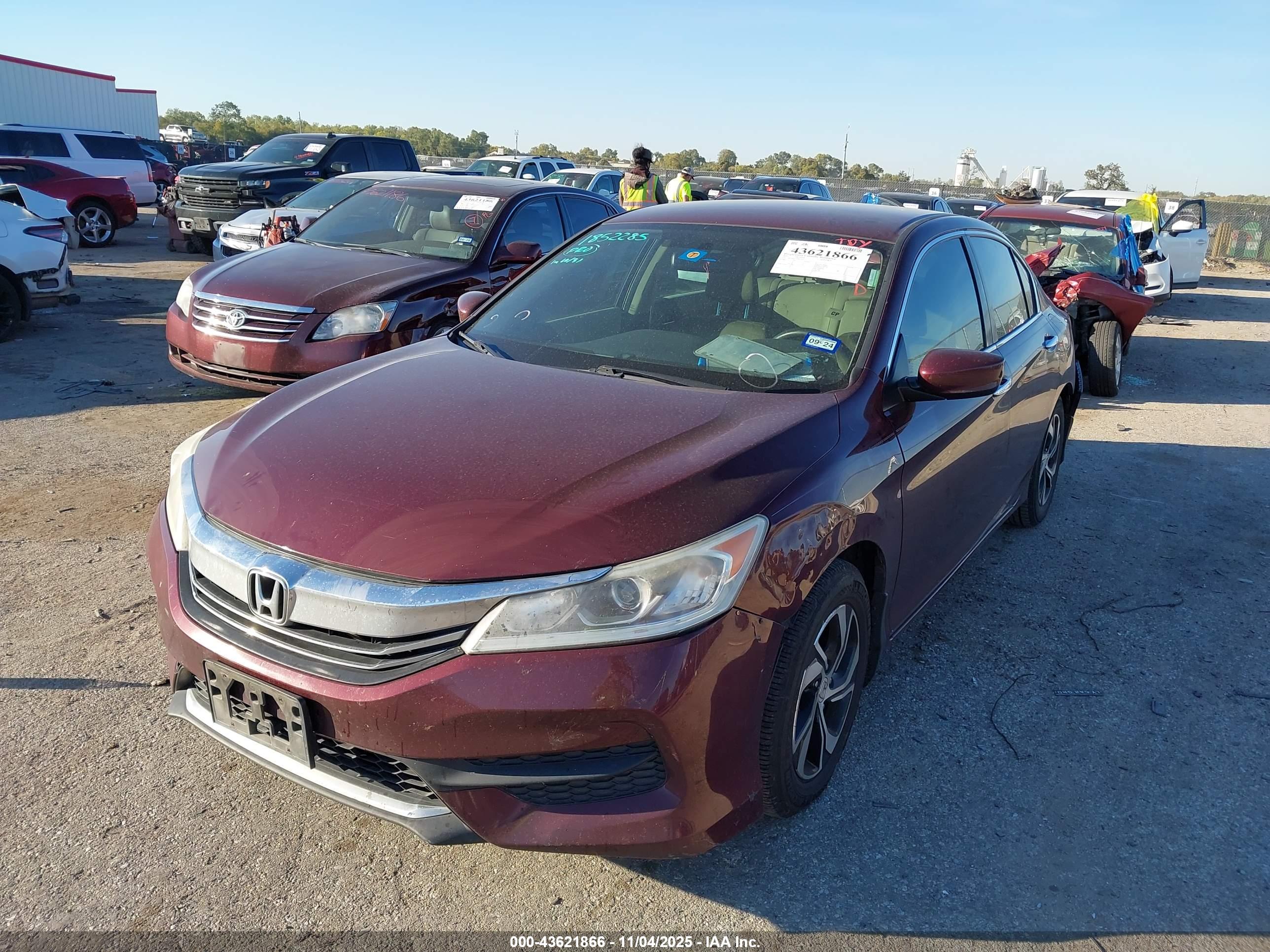 HONDA ACCORD image 2