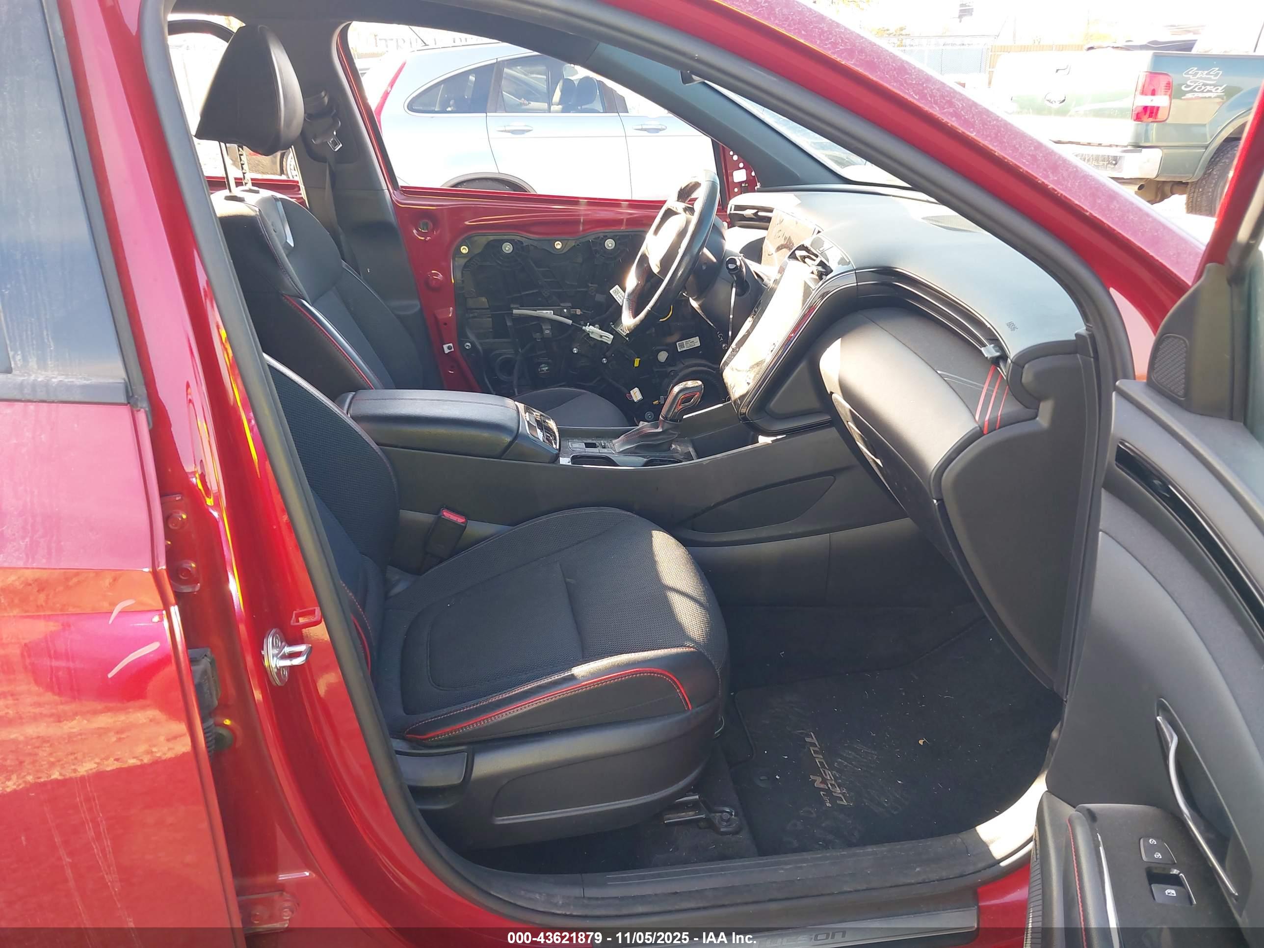 HYUNDAI TUCSON image 5