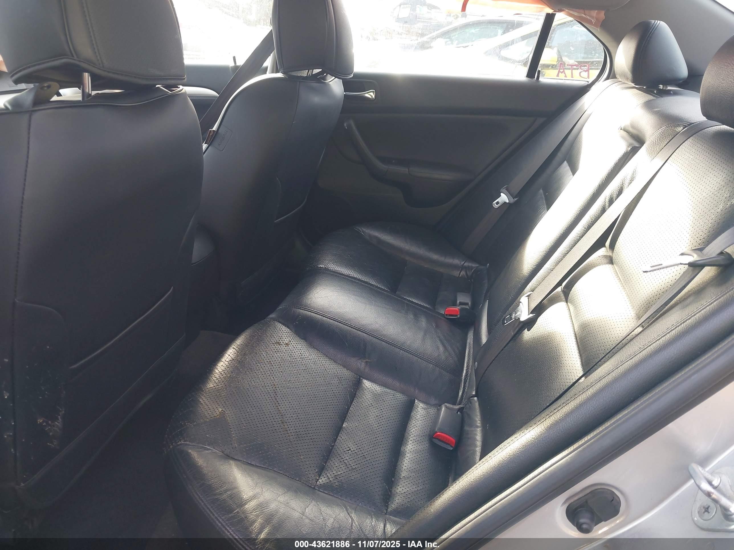ACURA TSX image 8