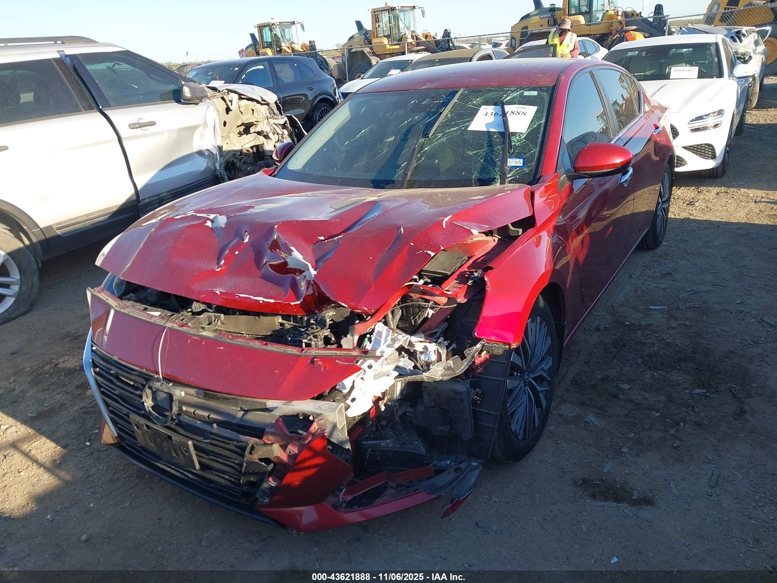 NISSAN ALTIMA image 2
