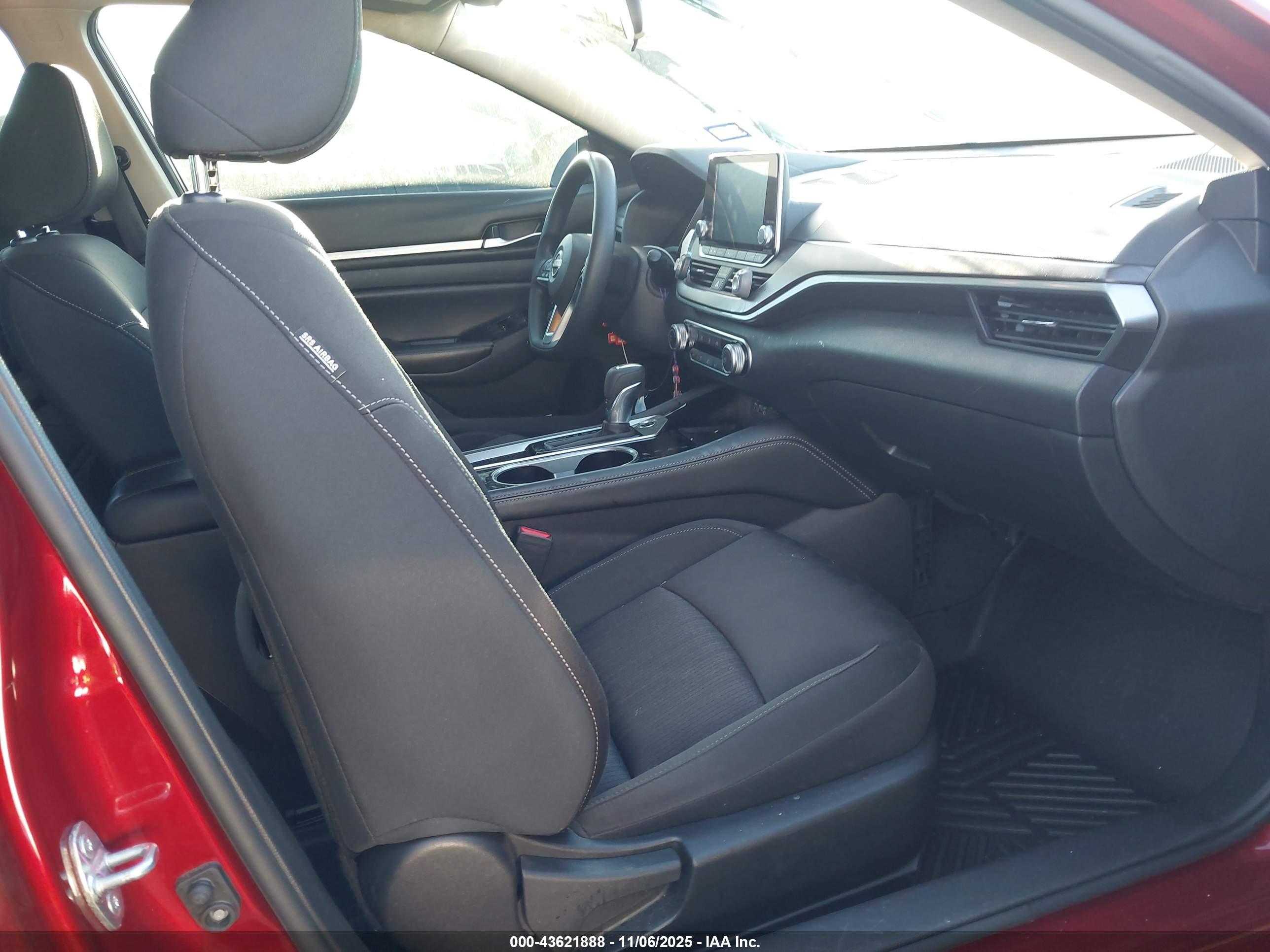 NISSAN ALTIMA image 5