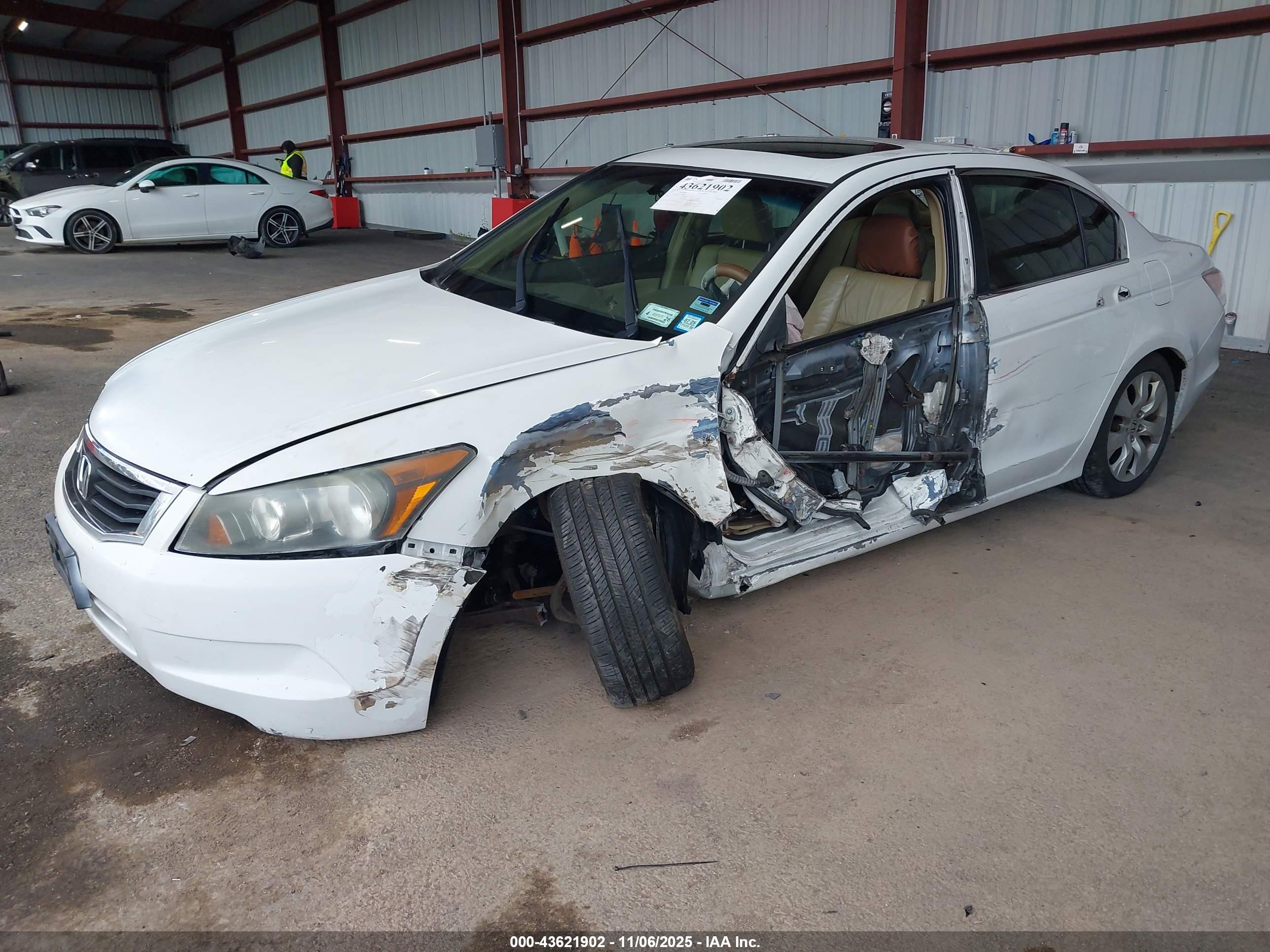 HONDA ACCORD image 2