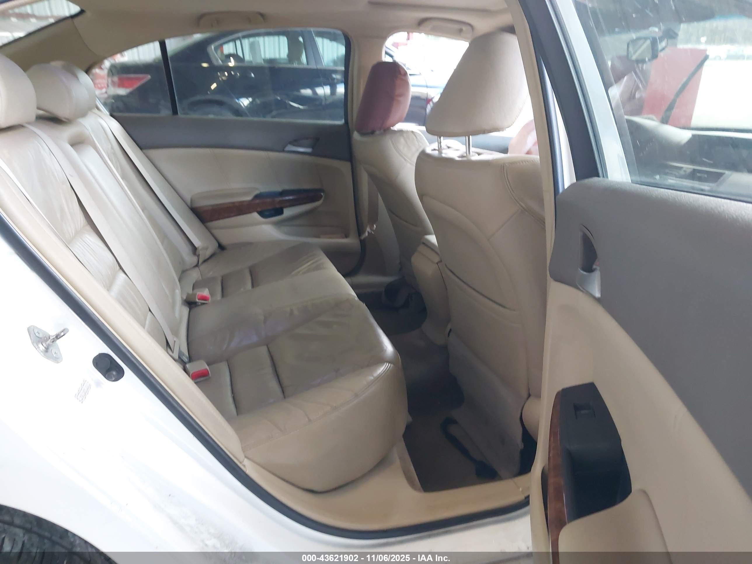HONDA ACCORD image 8