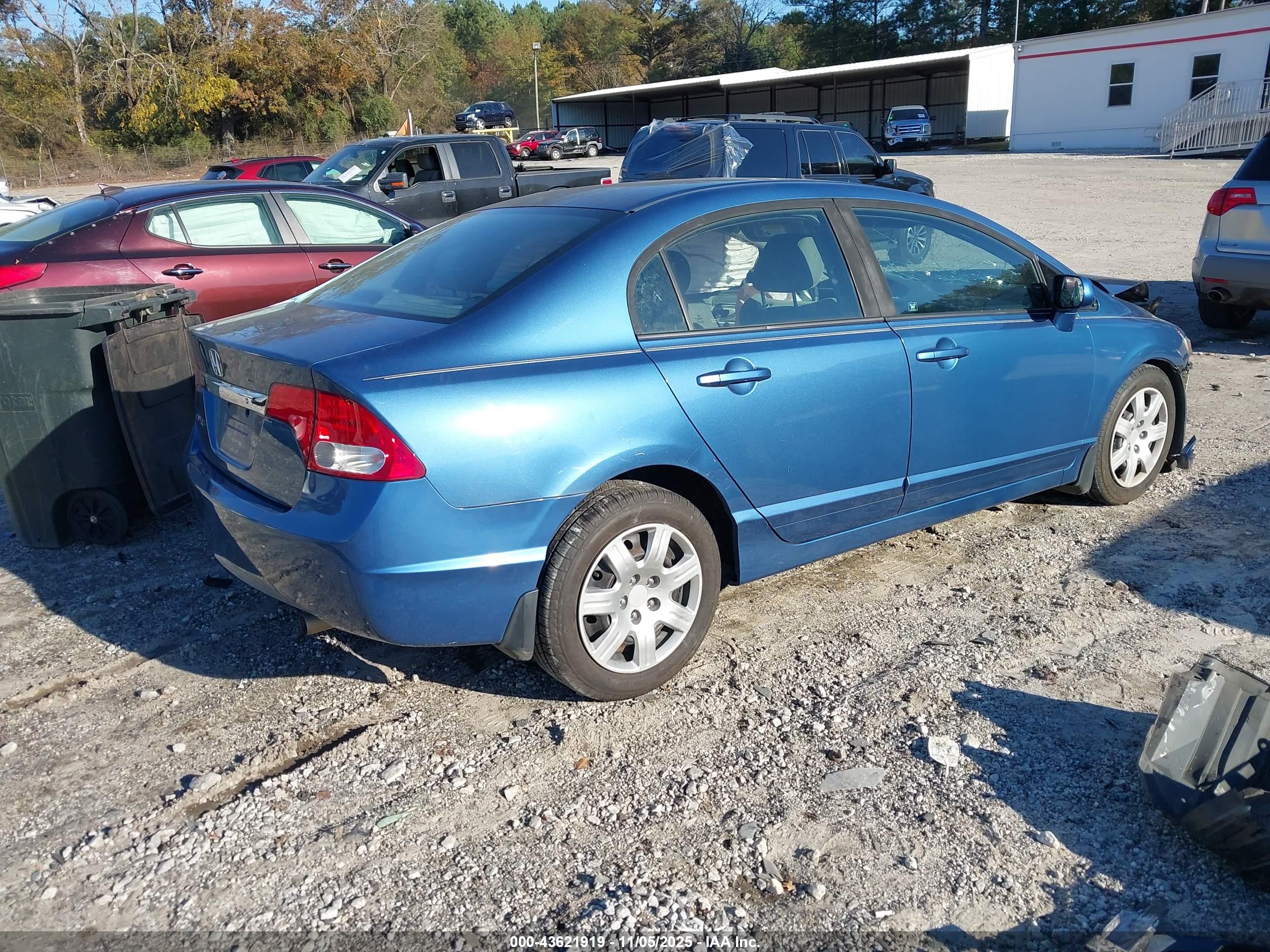 HONDA CIVIC image 4