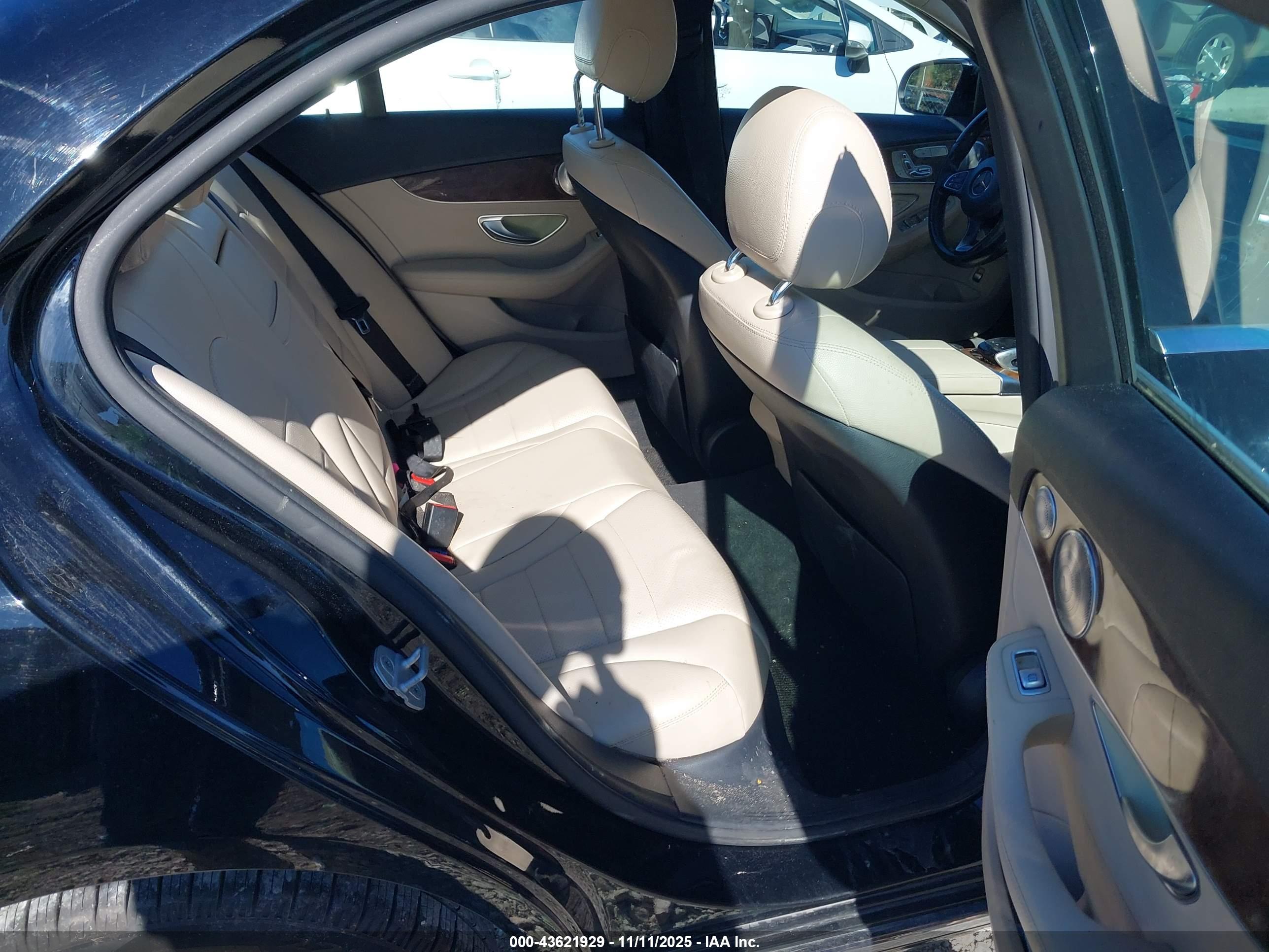 MERCEDES-BENZ C image 8