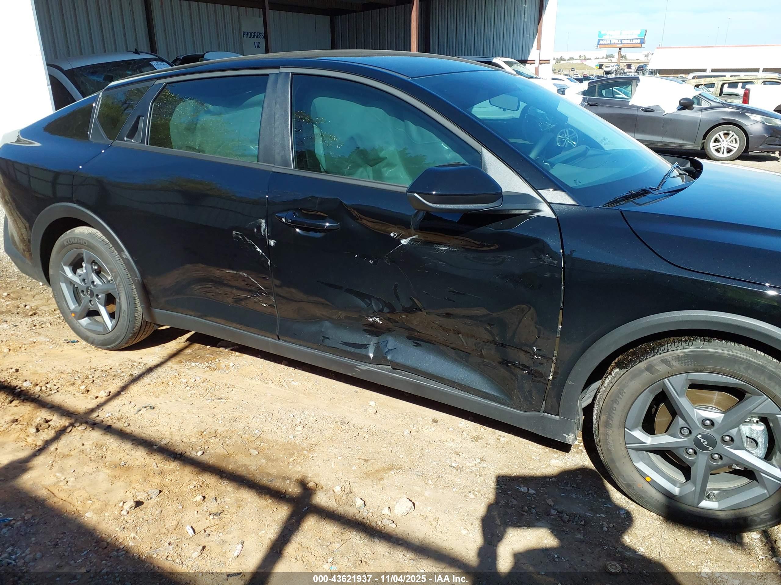 KIA K4 image 6