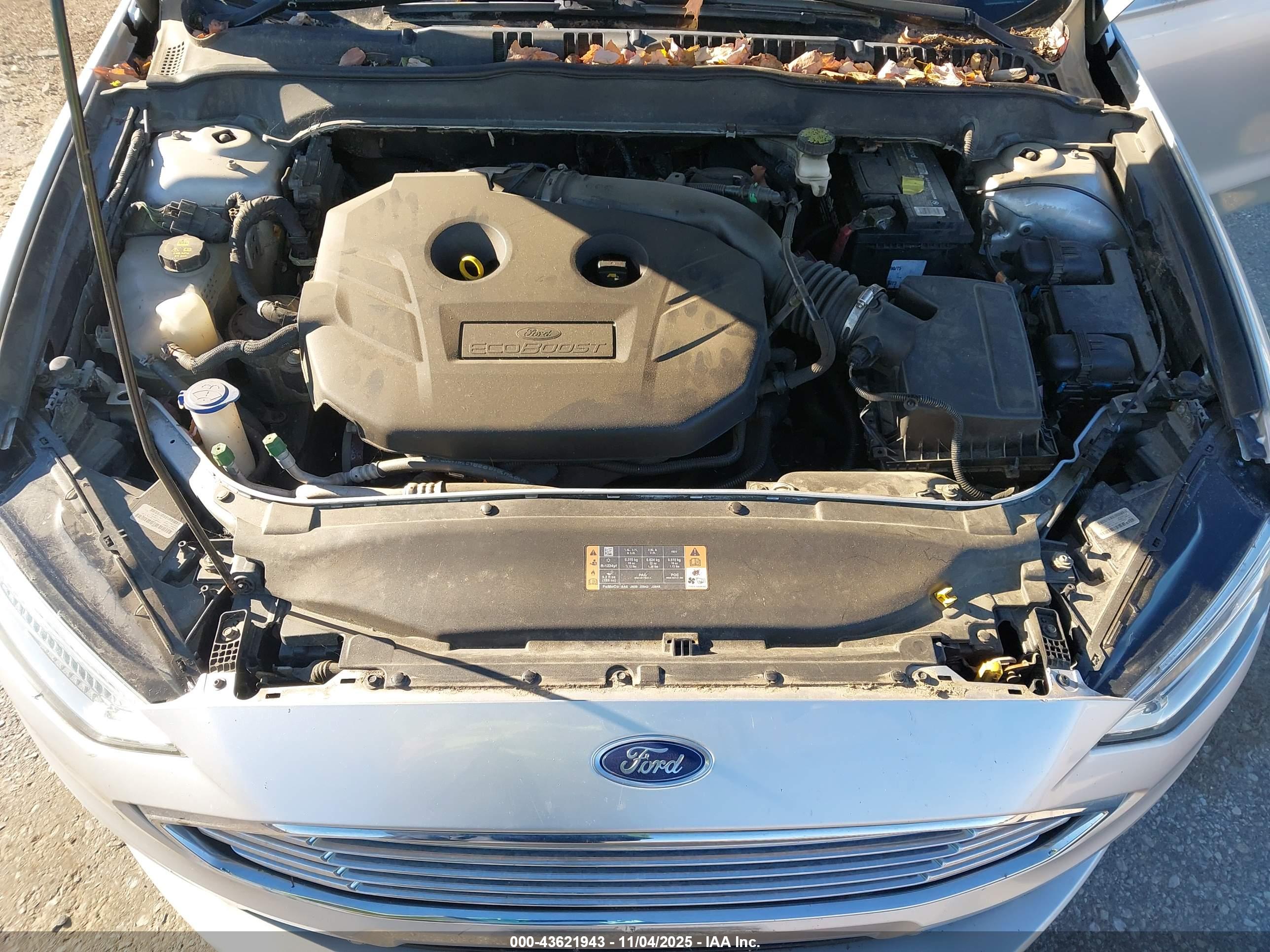 FORD FUSION image 10