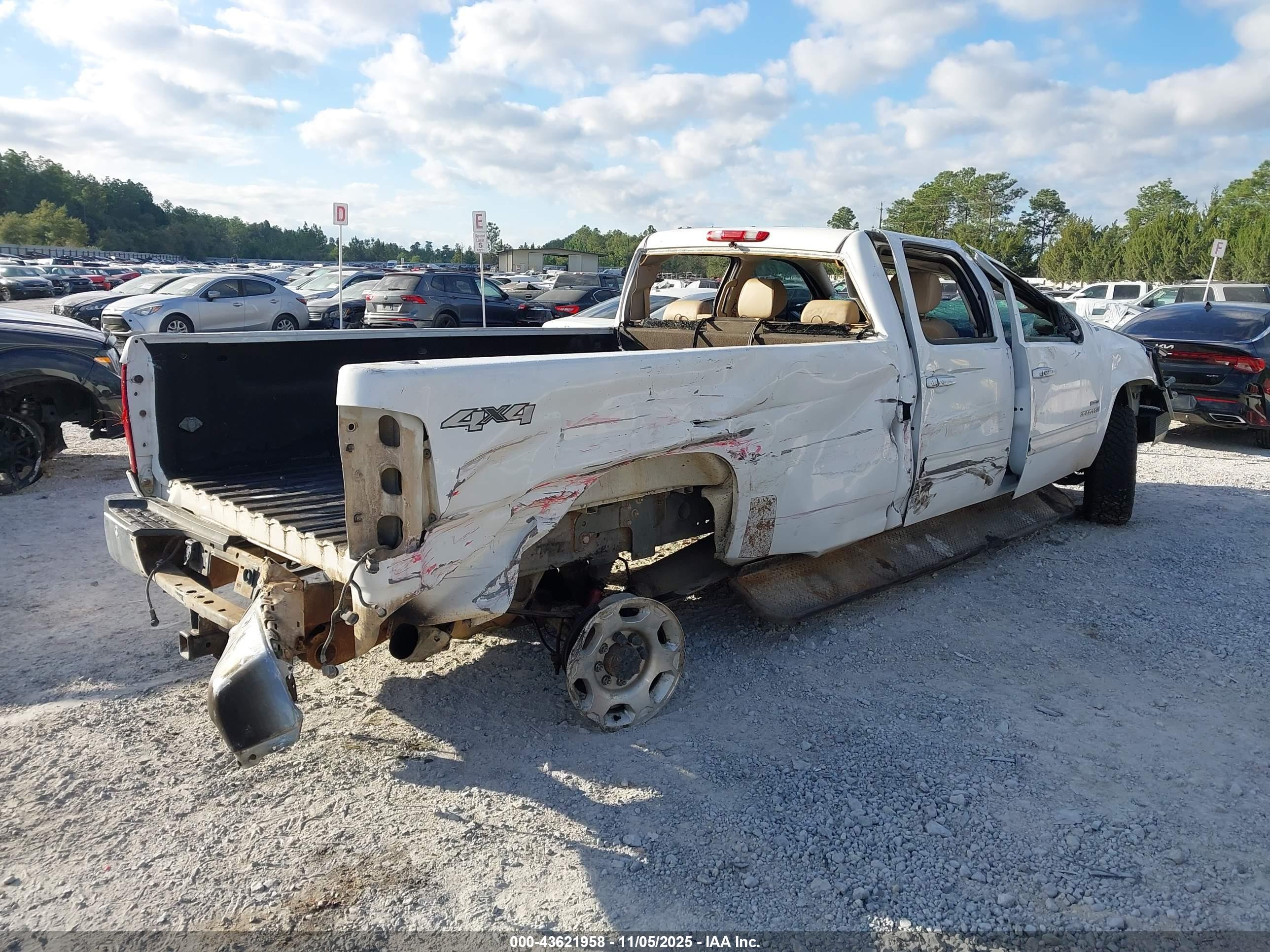 GMC SIERRA image 4
