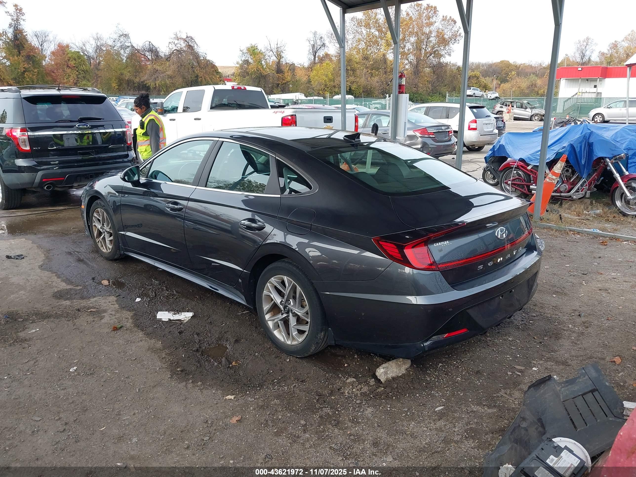 HYUNDAI SONATA image 3