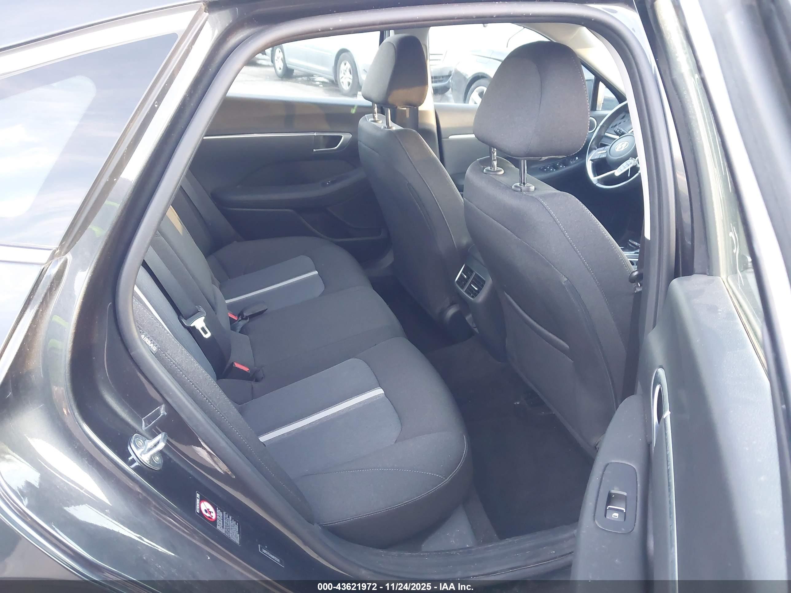 HYUNDAI SONATA image 8
