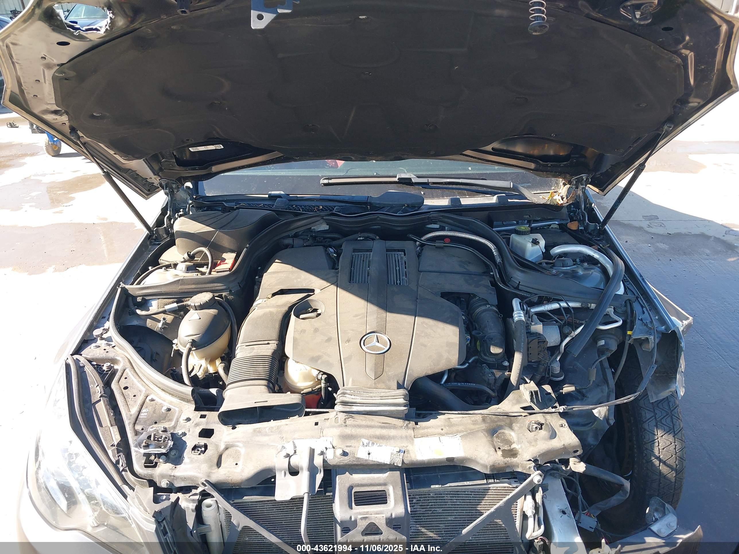 MERCEDES-BENZ E image 10