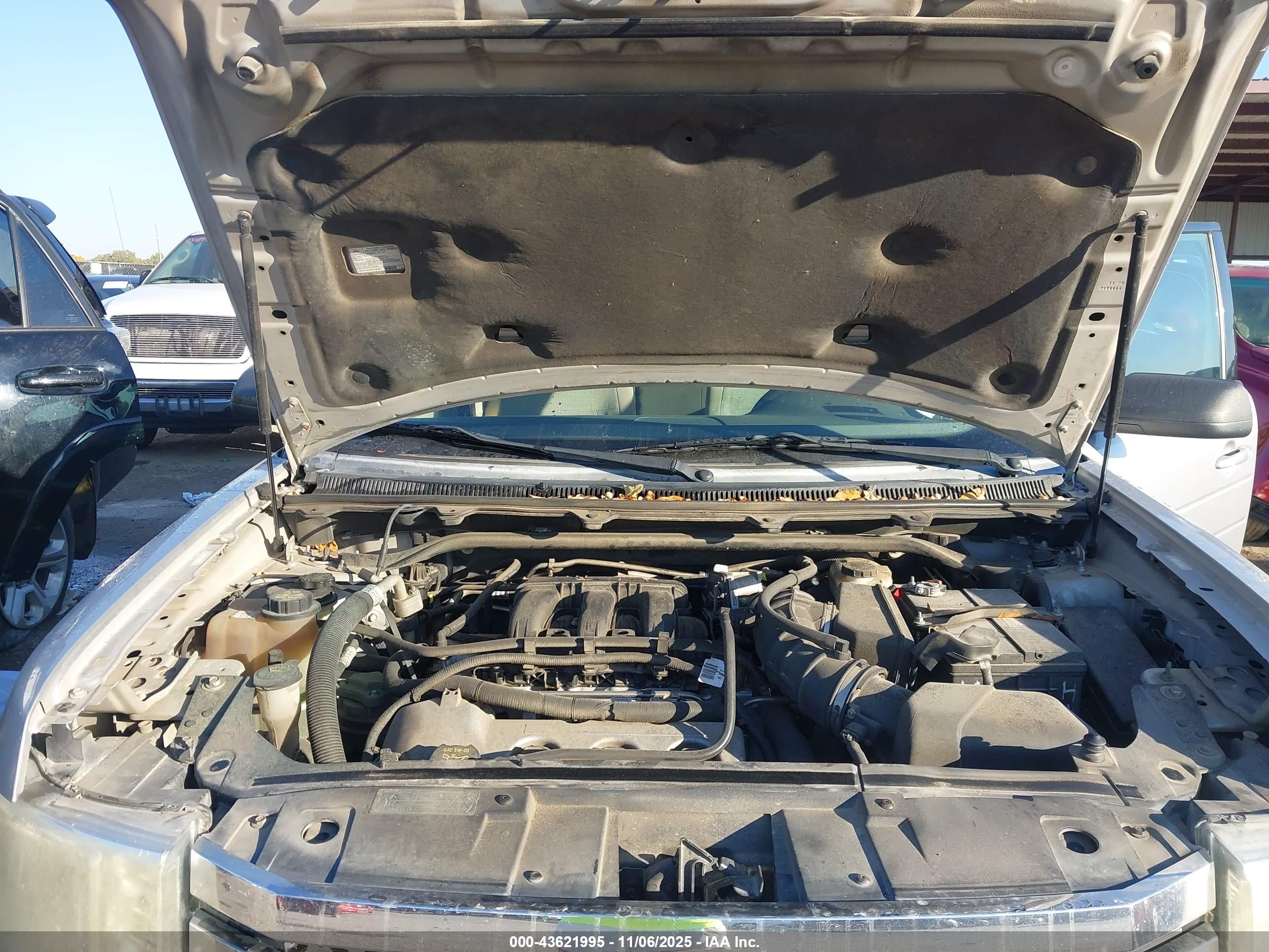 FORD FLEX image 10