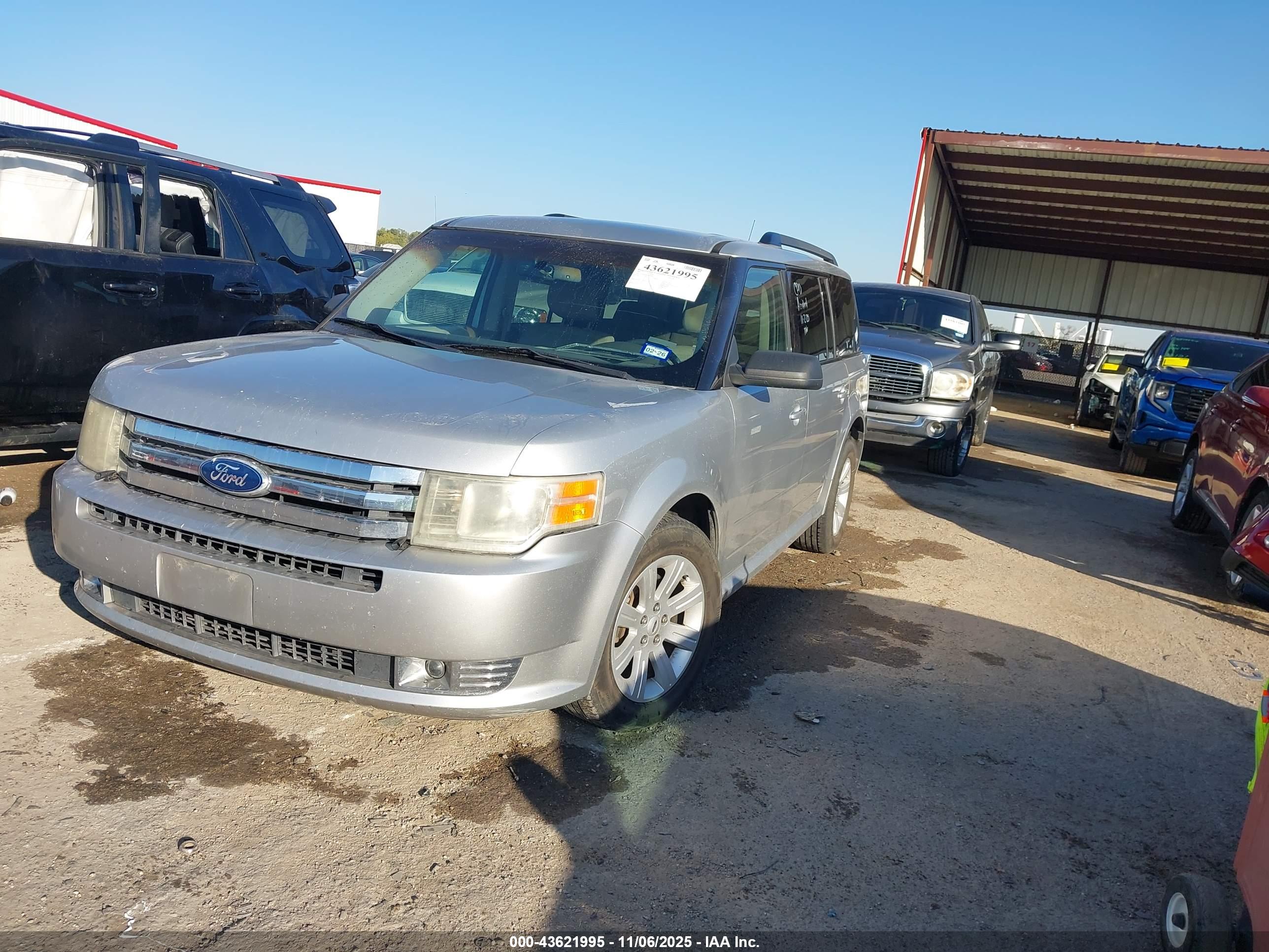 FORD FLEX image 2