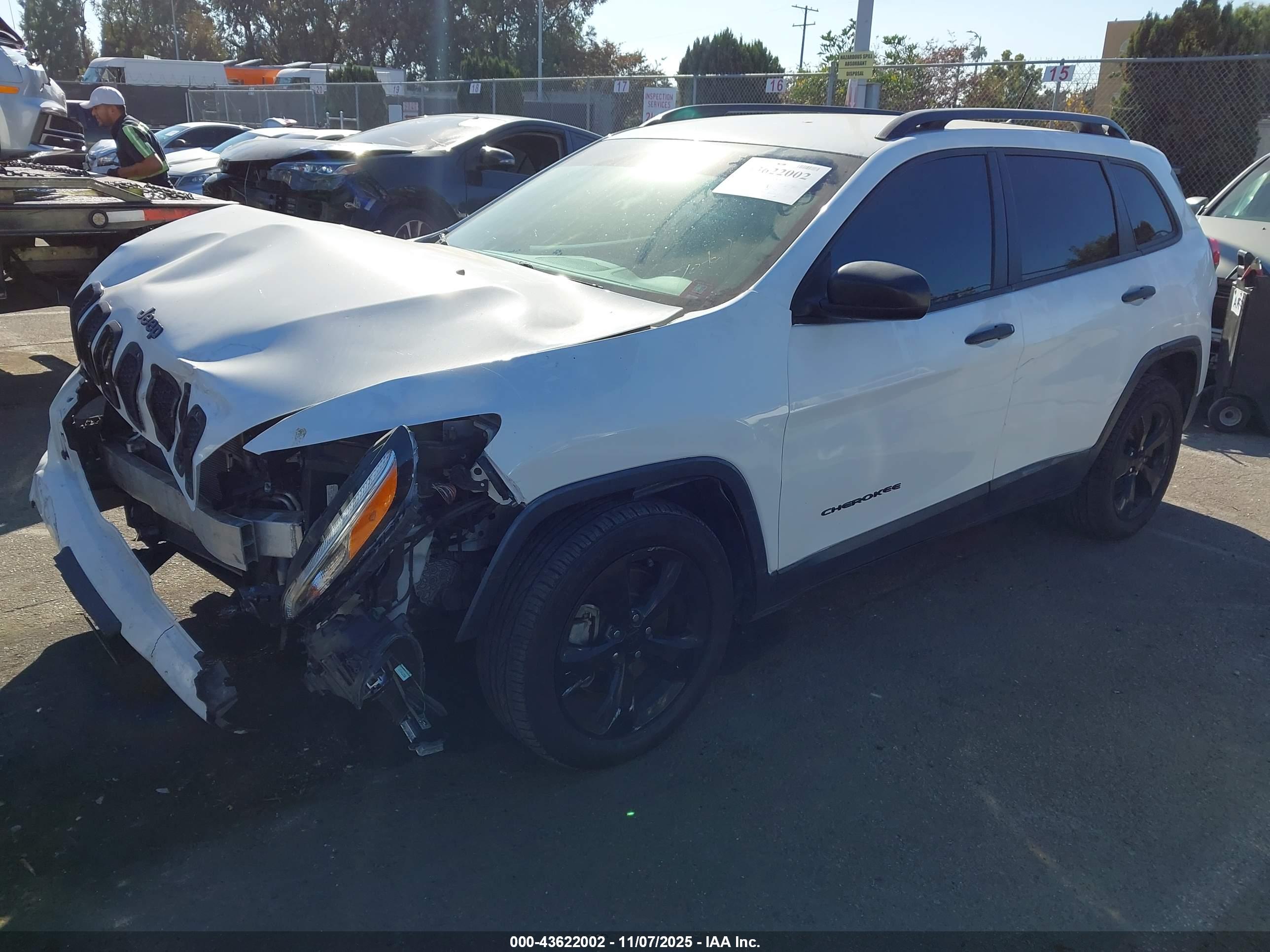 JEEP CHEROKEE image 2