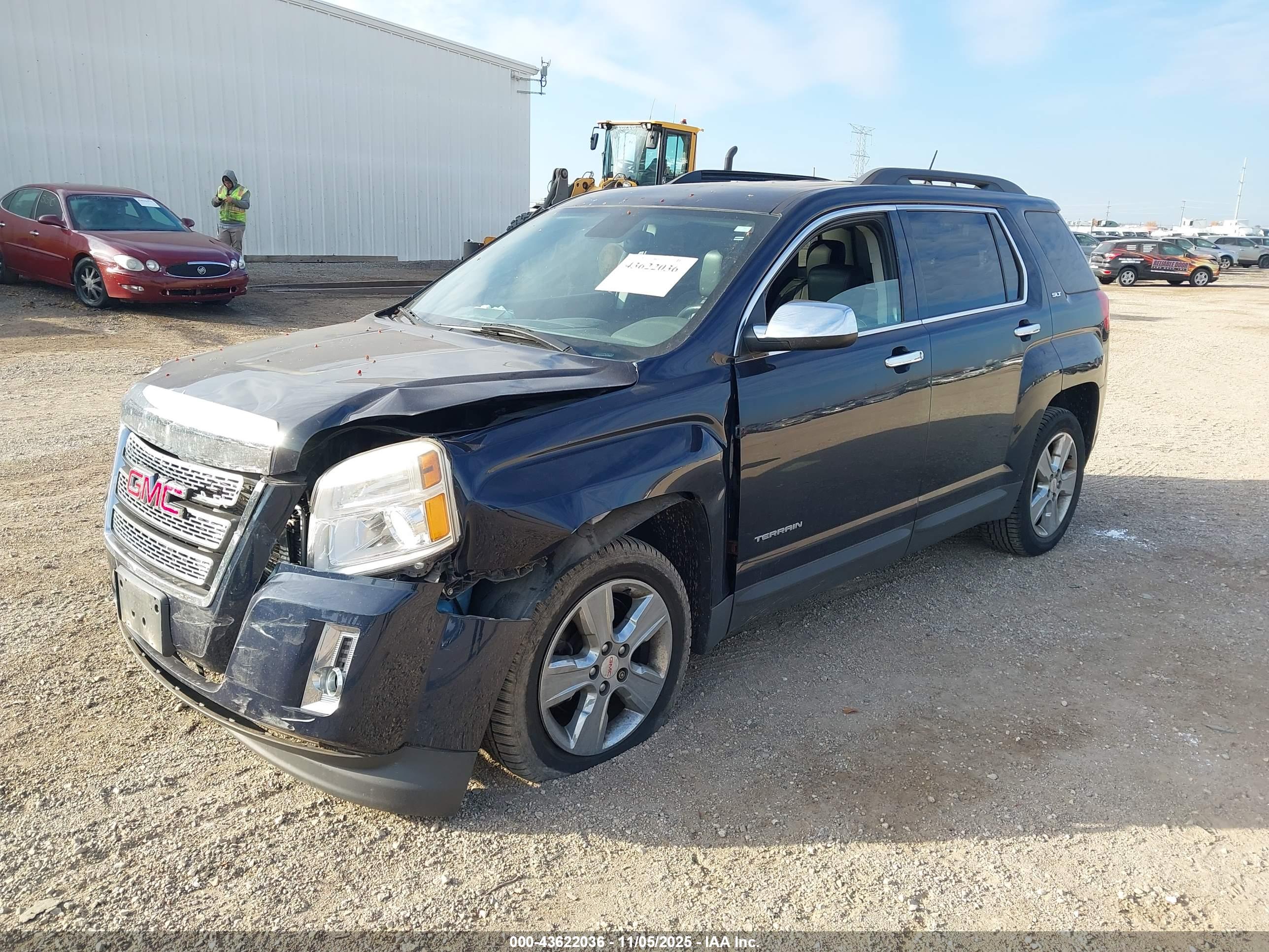 GMC TERRAIN image 2