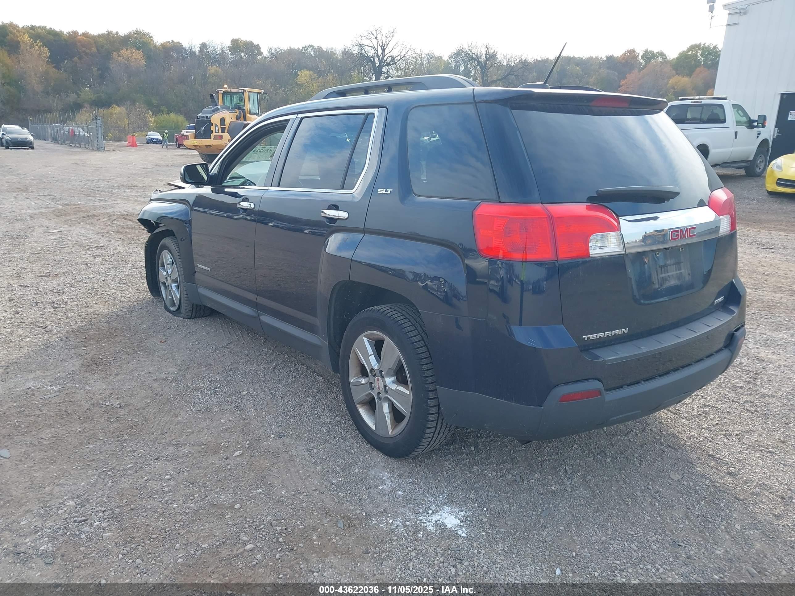 GMC TERRAIN image 3
