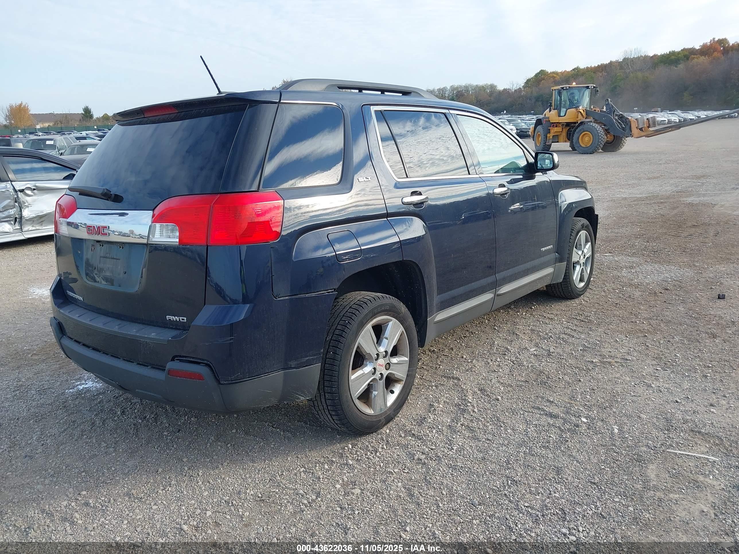 GMC TERRAIN image 4