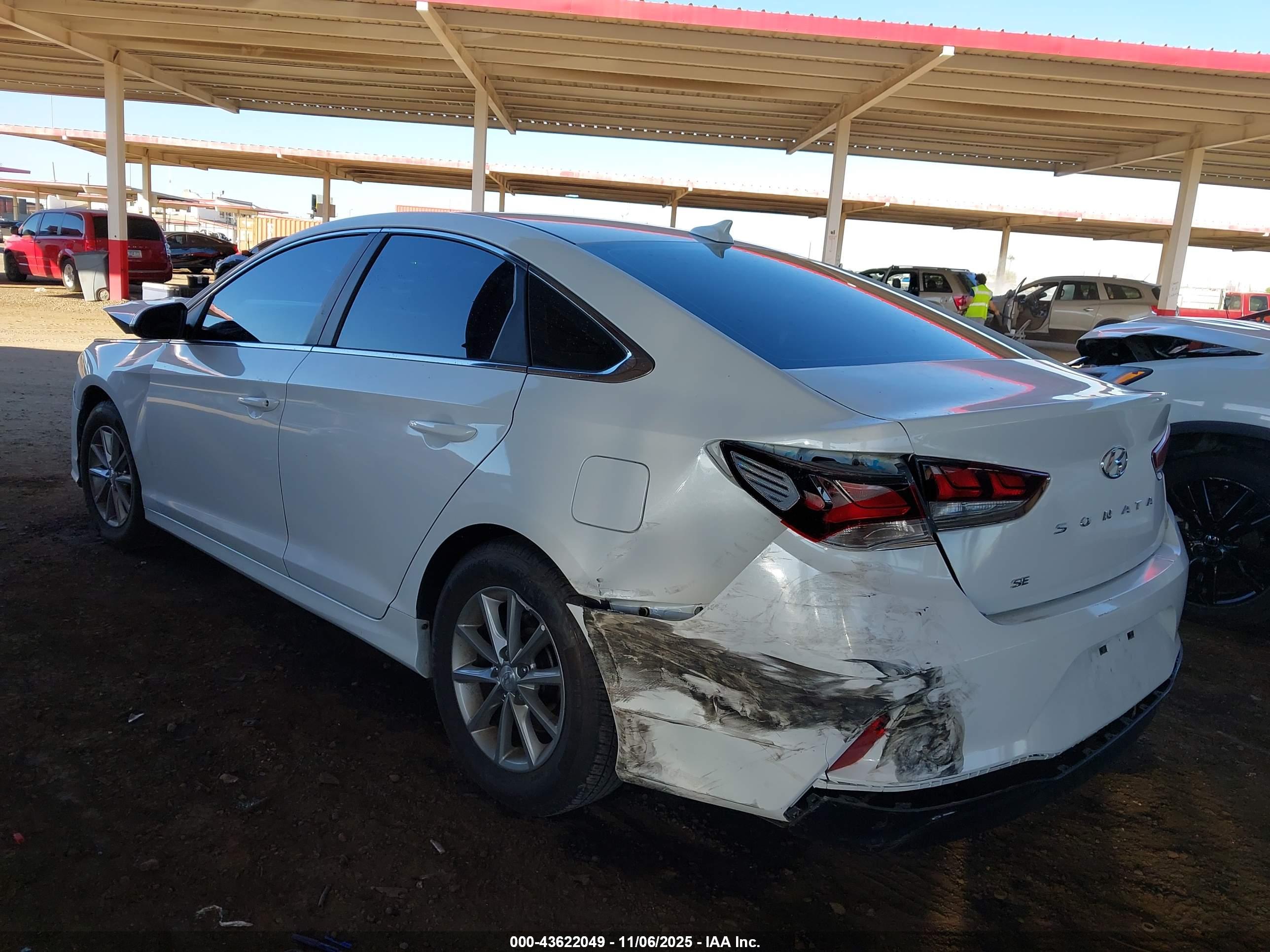 HYUNDAI SONATA image 3