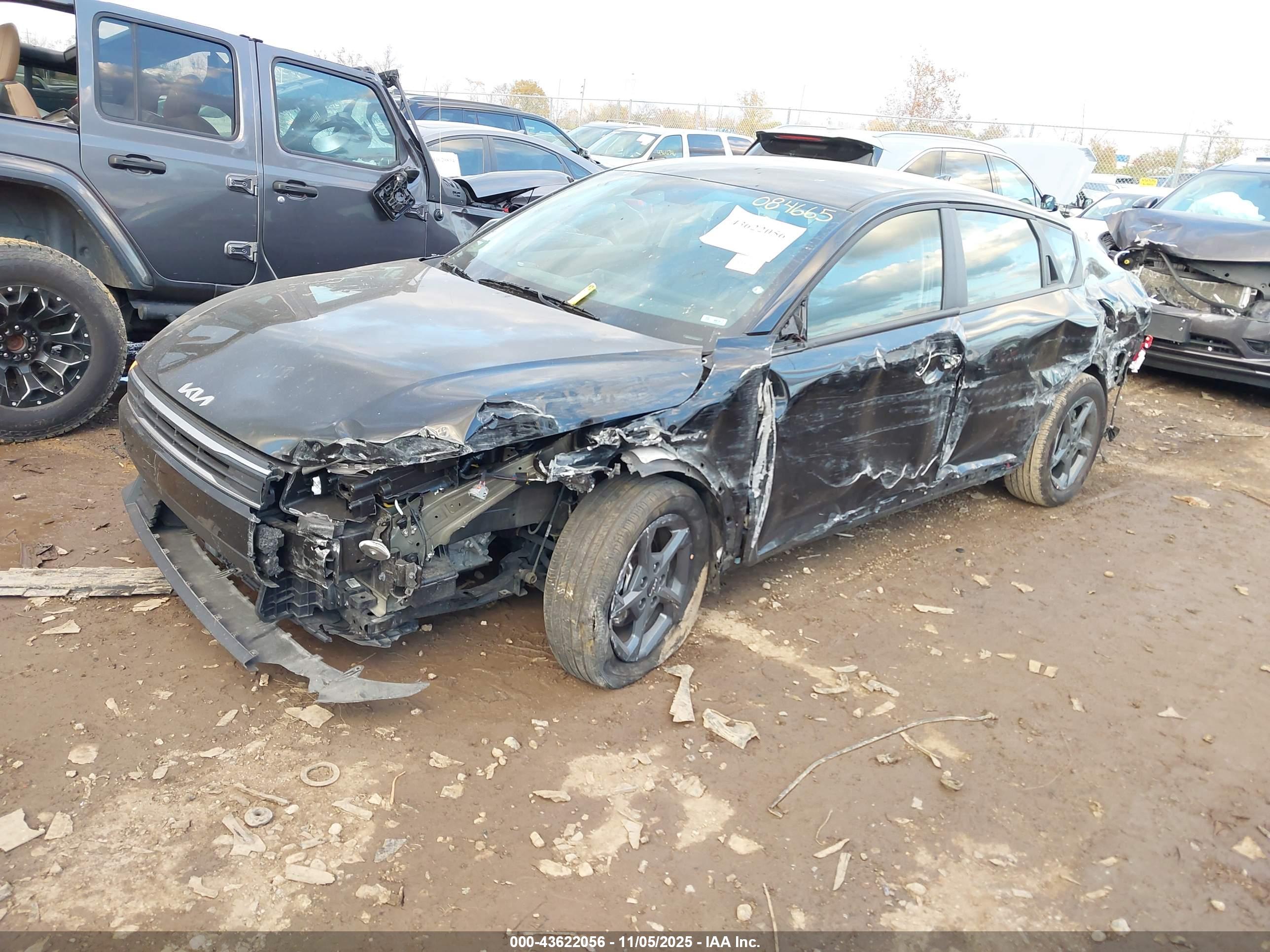 KIA K4 image 2
