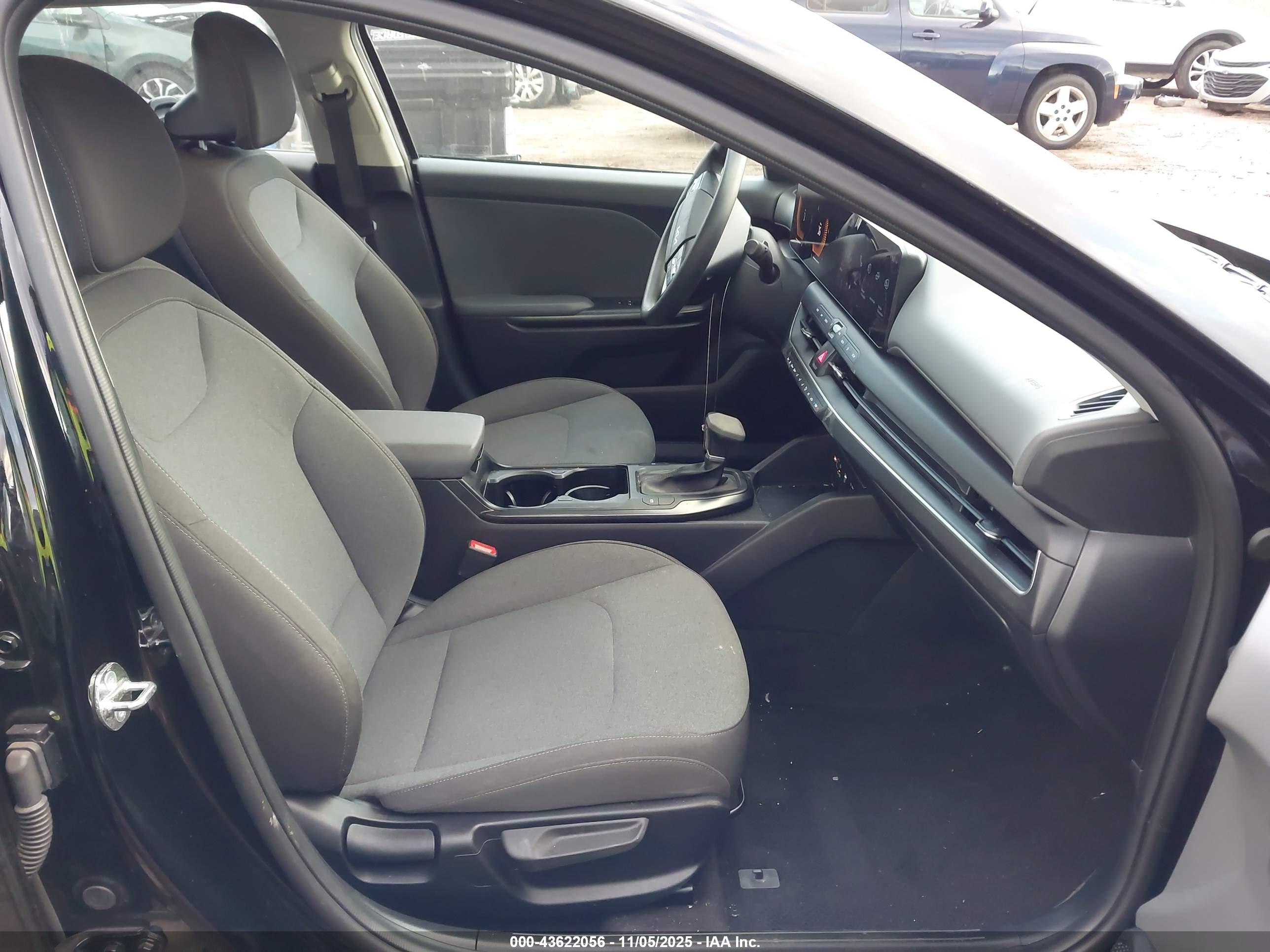 KIA K4 image 5