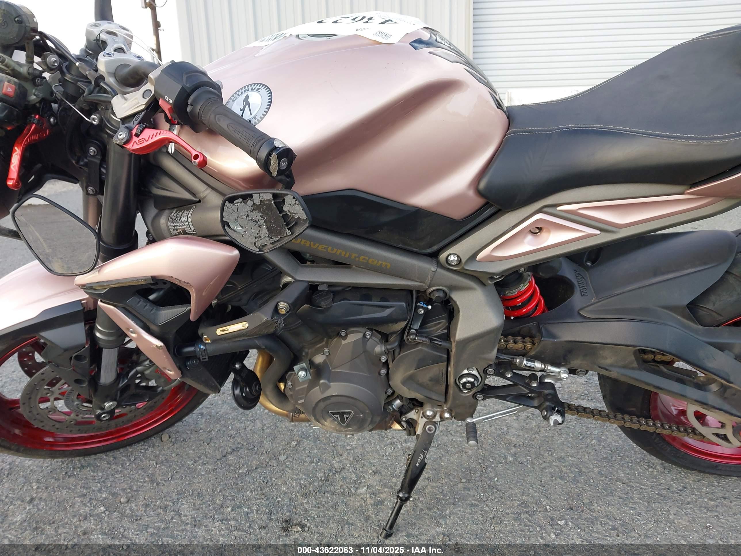 TRIUMPH MOTORCYCLE image 9