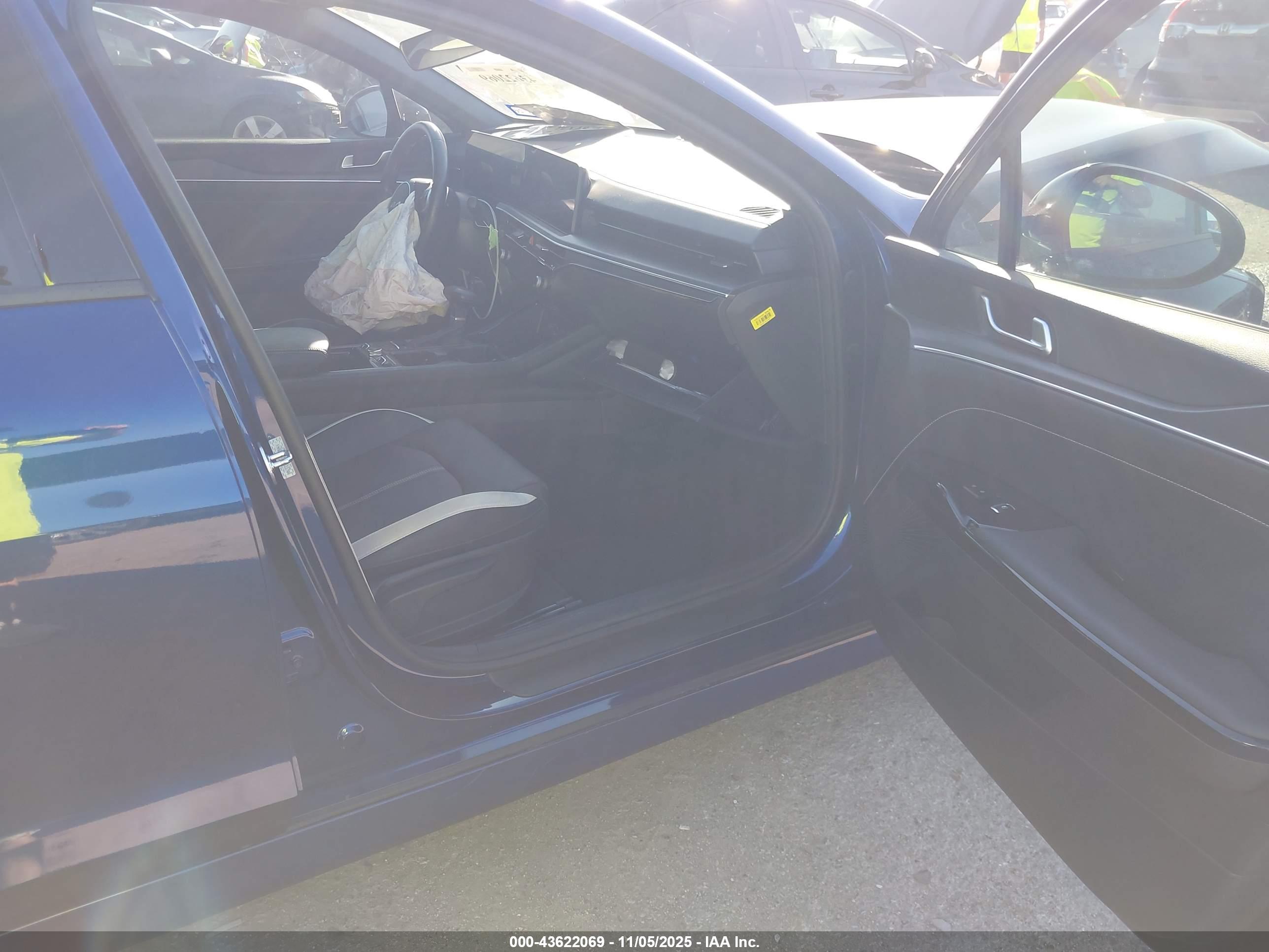 KIA K5 image 5