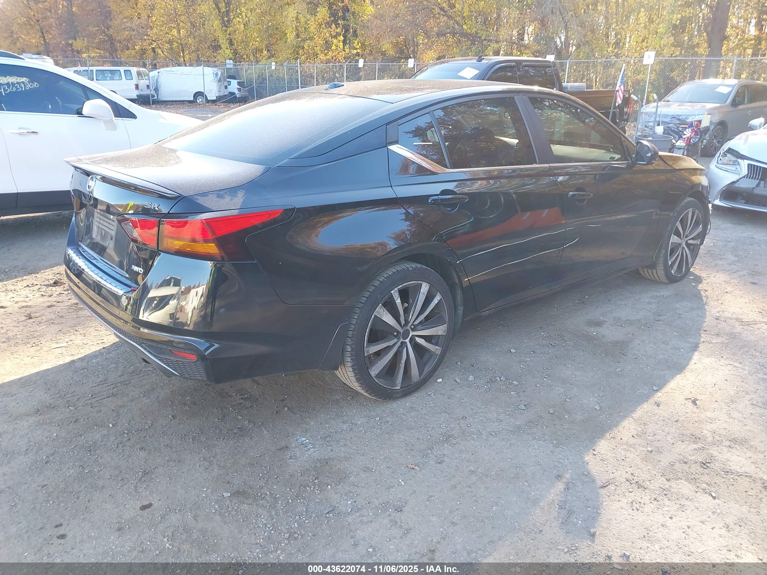 NISSAN ALTIMA image 4