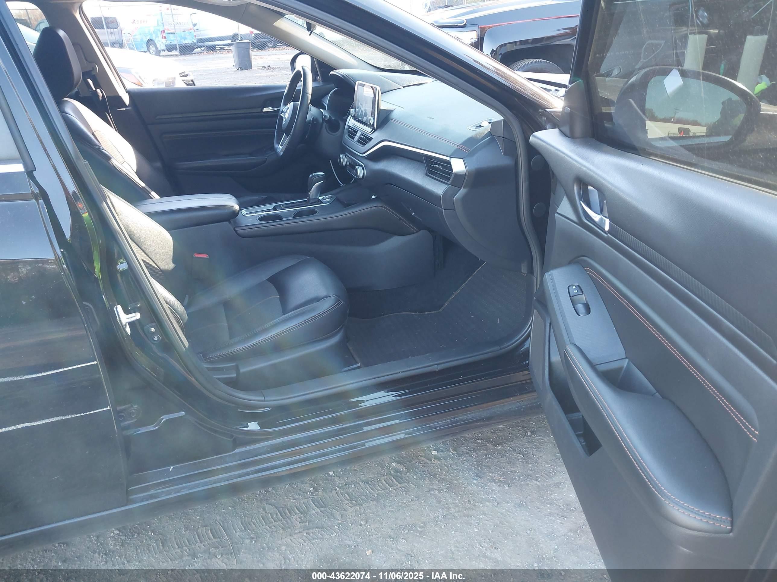 NISSAN ALTIMA image 5