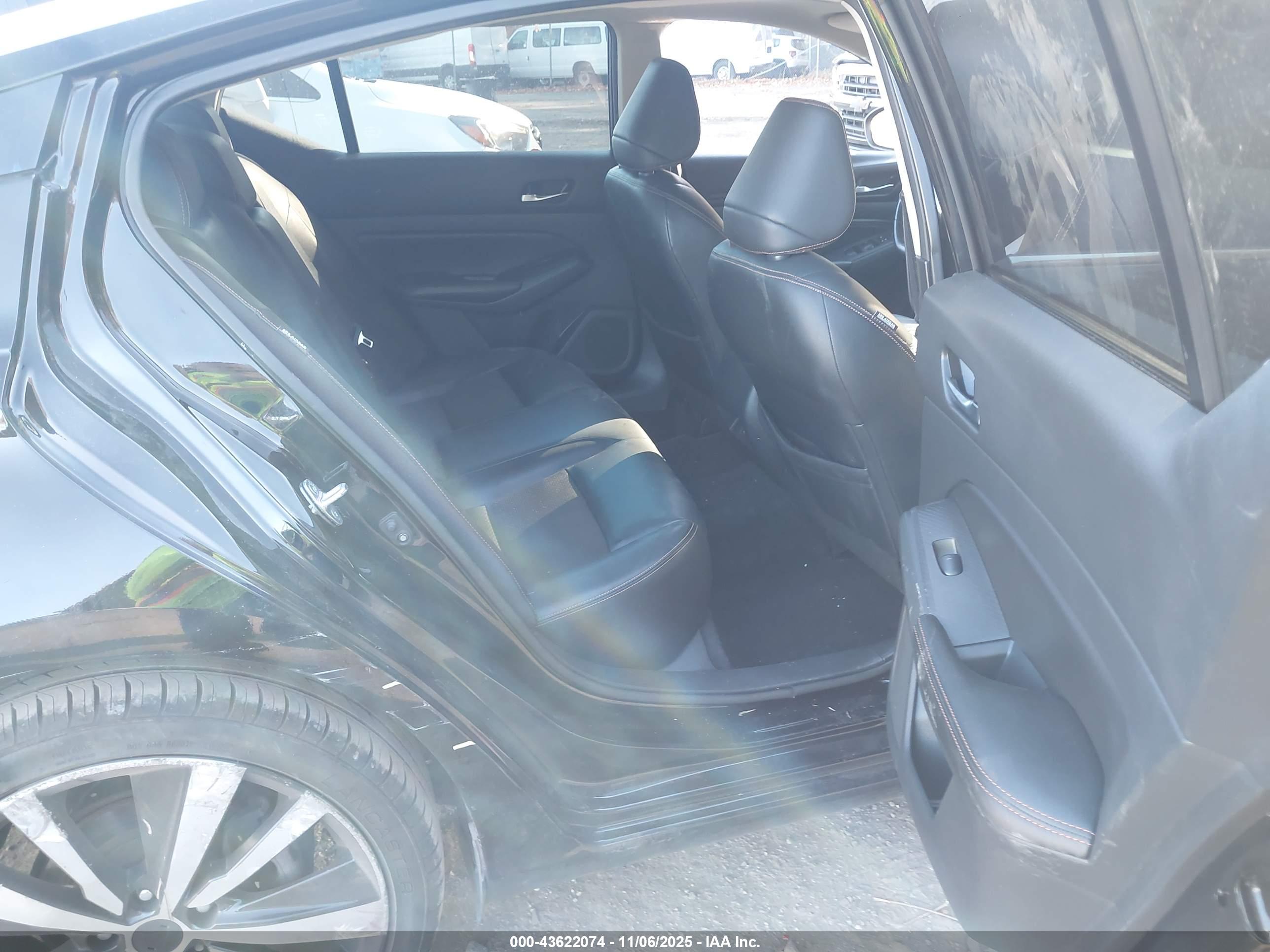 NISSAN ALTIMA image 8
