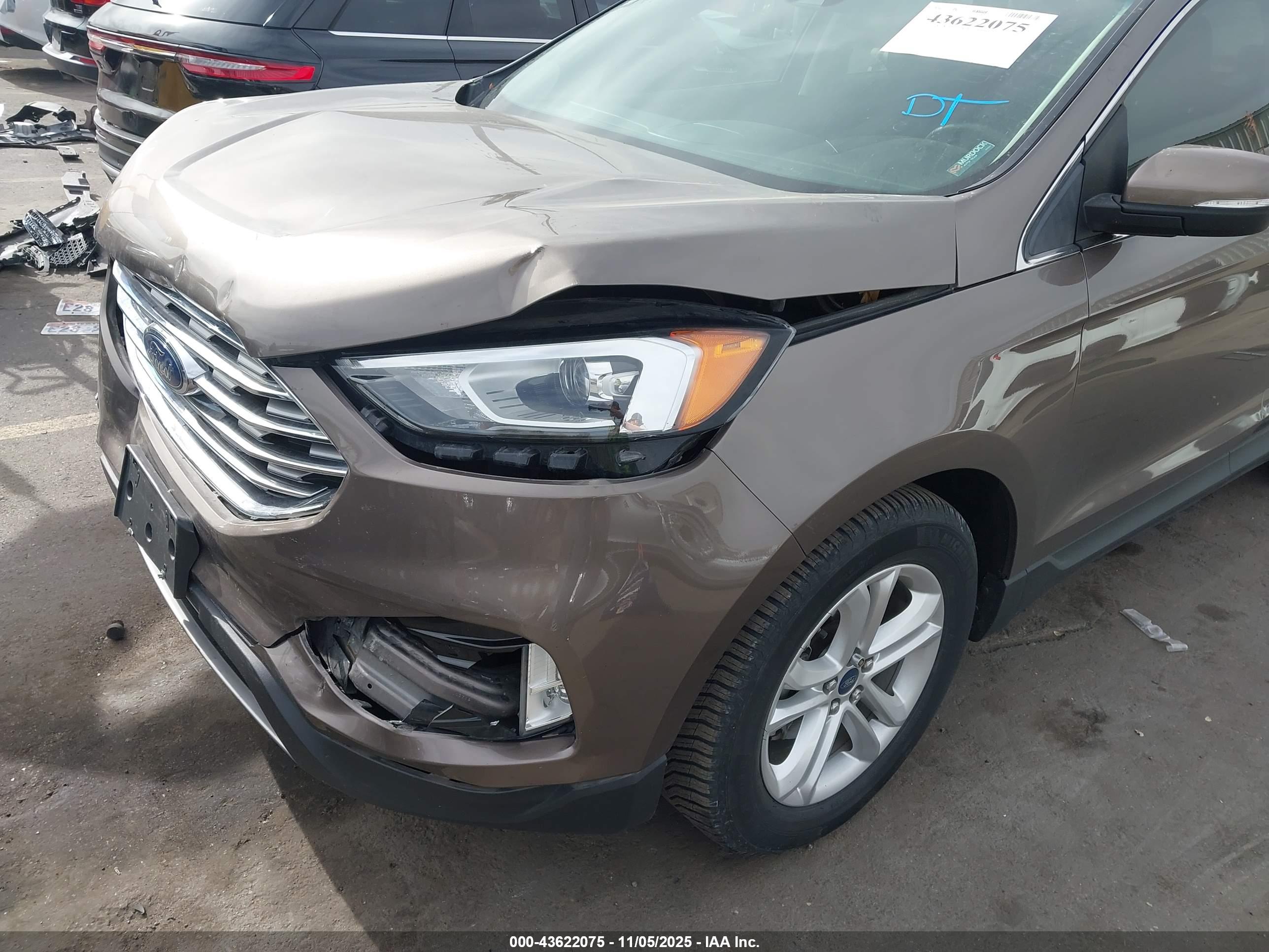 FORD EDGE image 6
