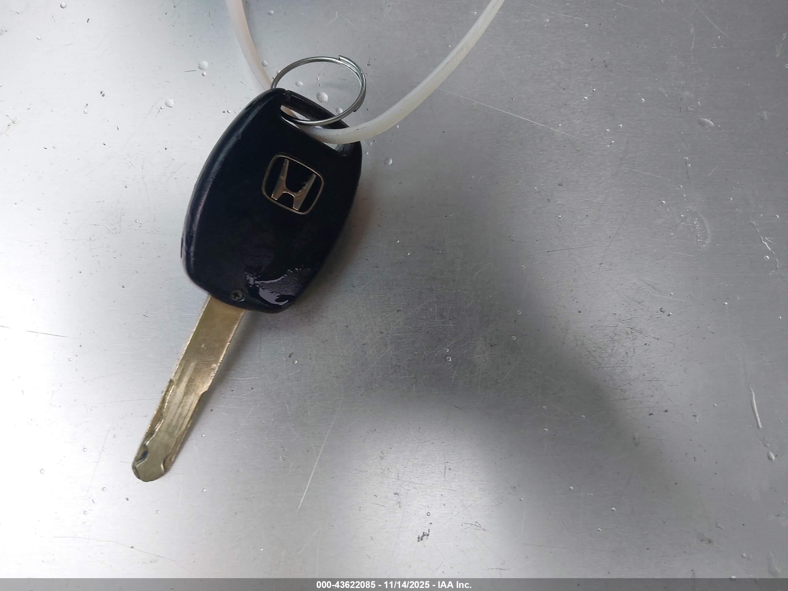 HONDA CR-V image 11