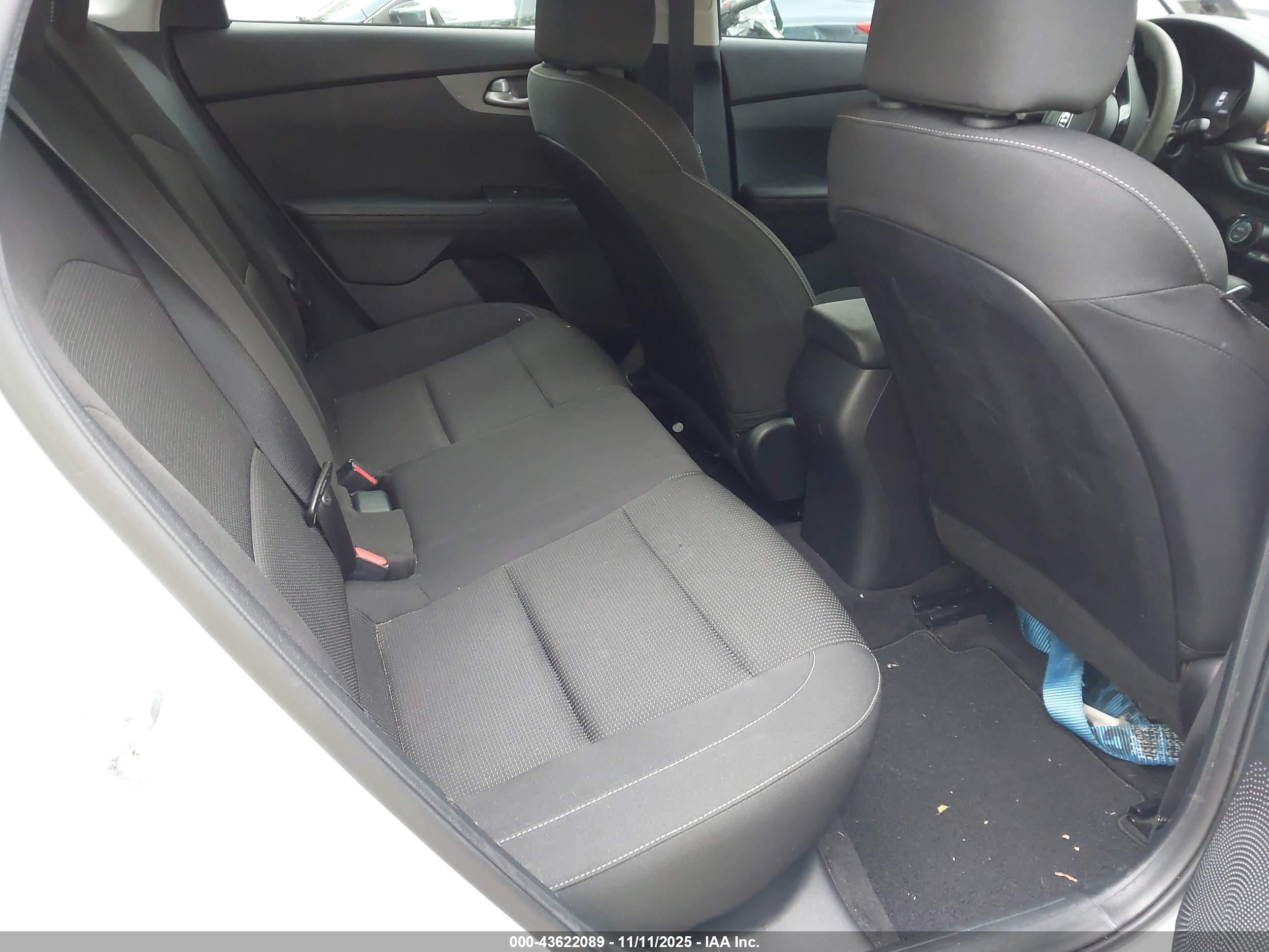 KIA FORTE image 8