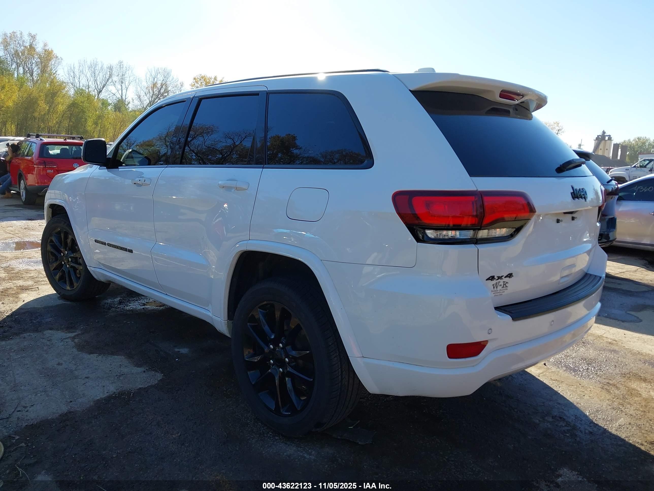 JEEP GRAND image 3