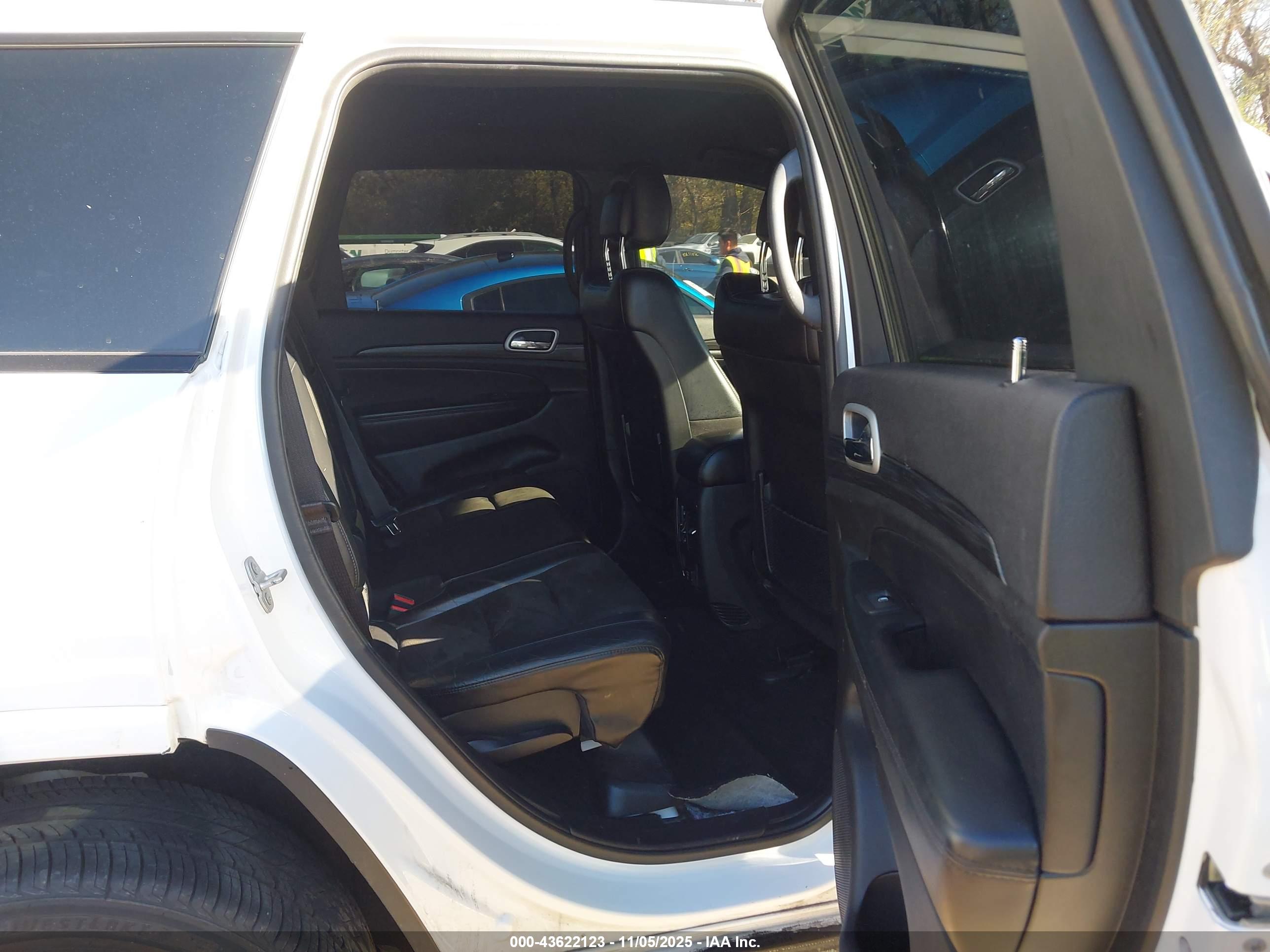 JEEP GRAND image 8