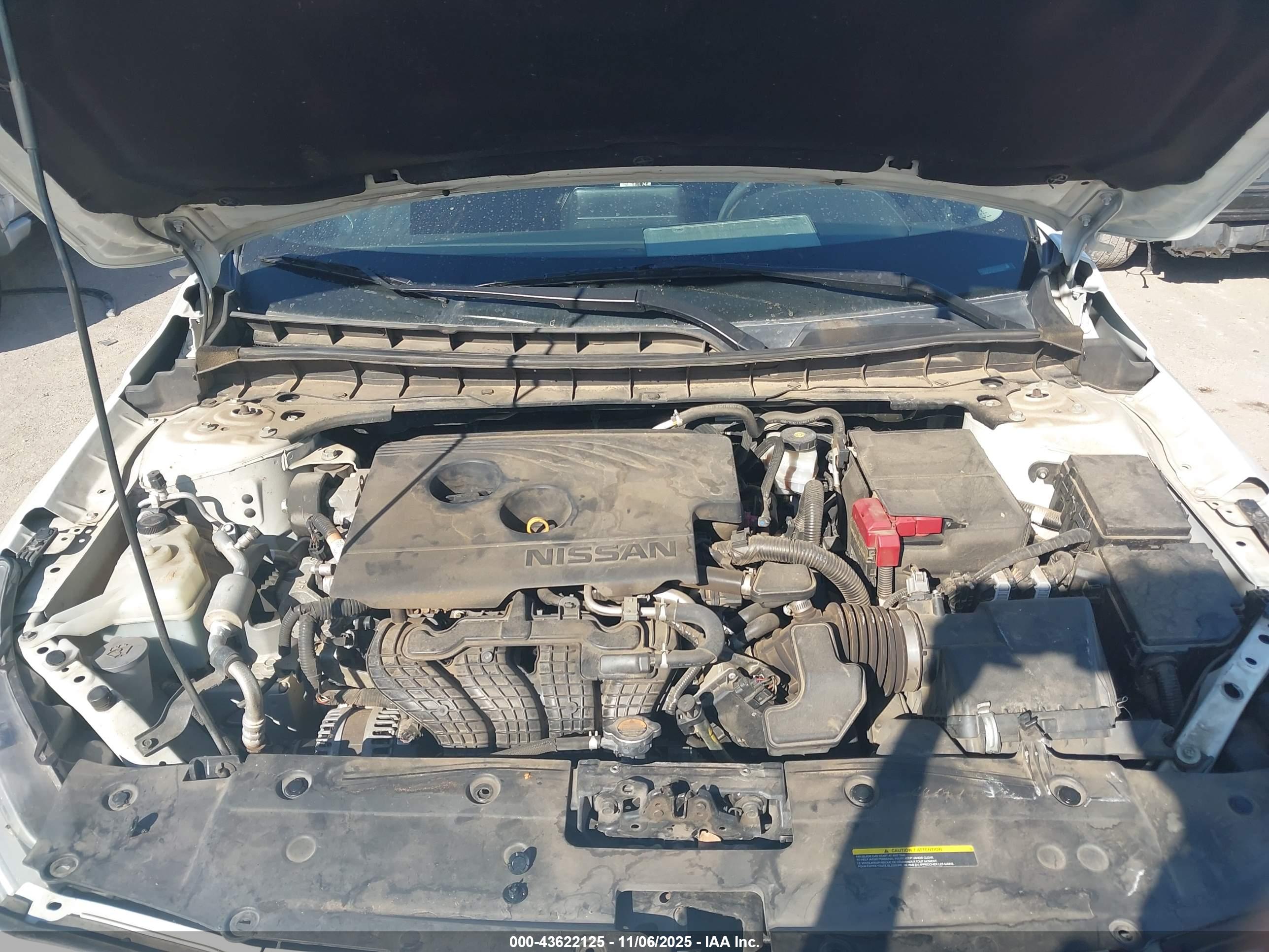 NISSAN ALTIMA image 10