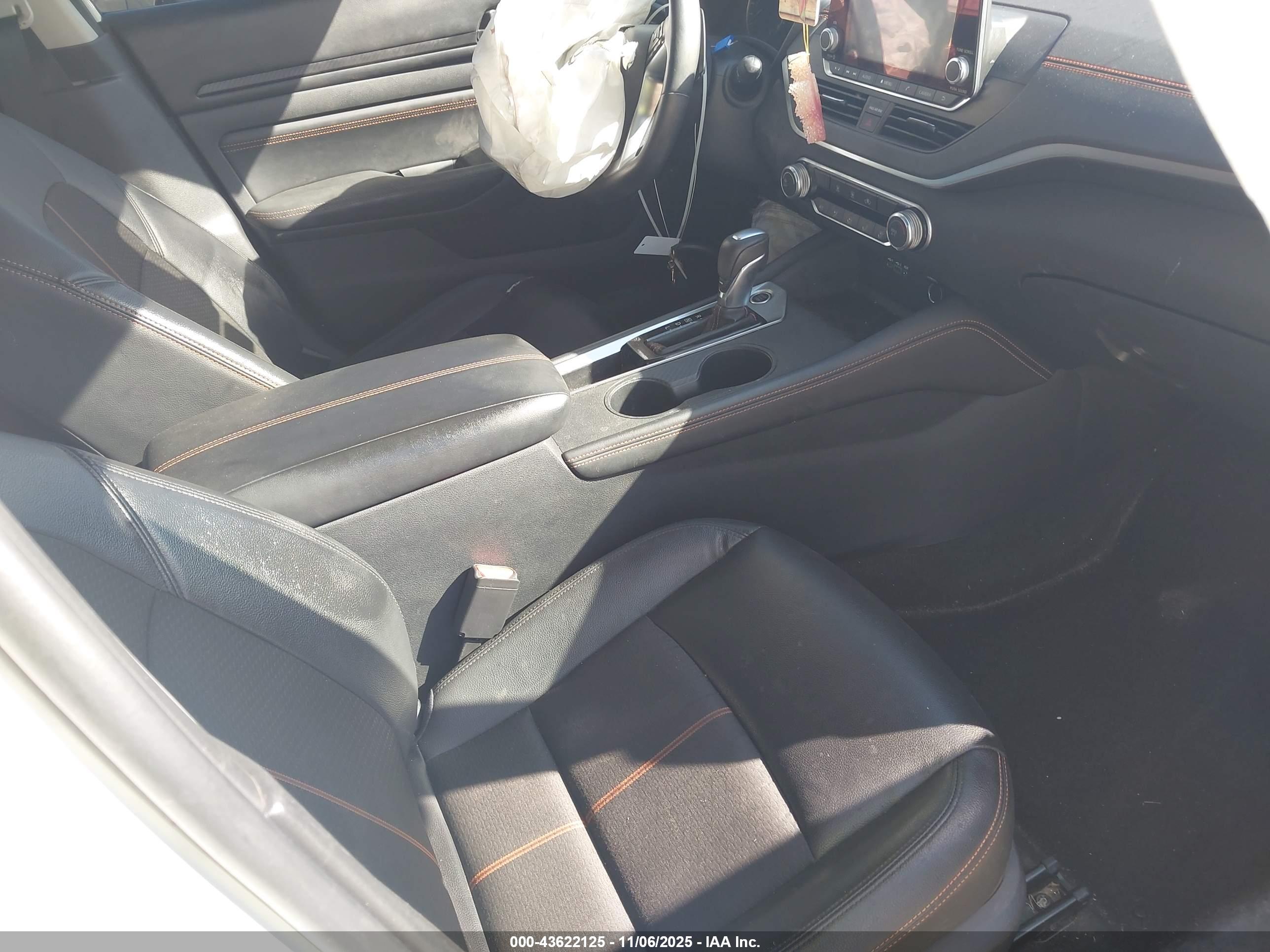 NISSAN ALTIMA image 5
