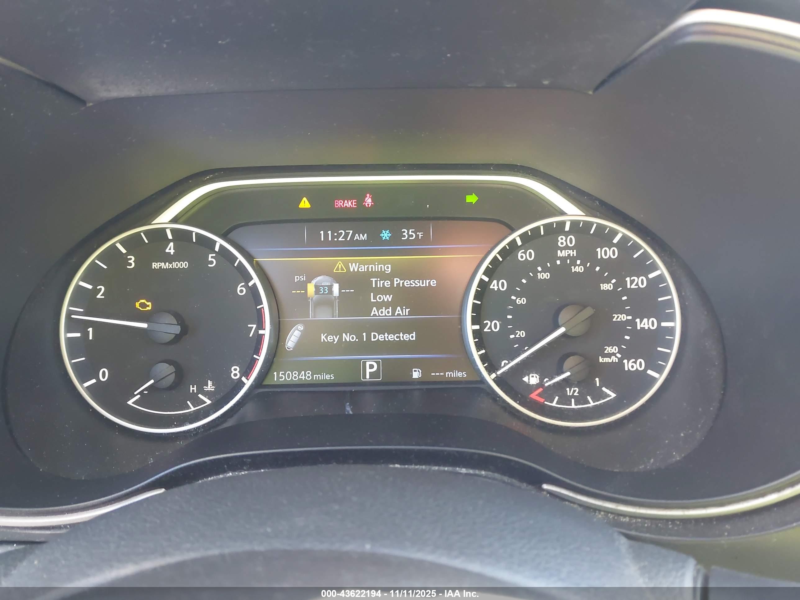 NISSAN MAXIMA image 7