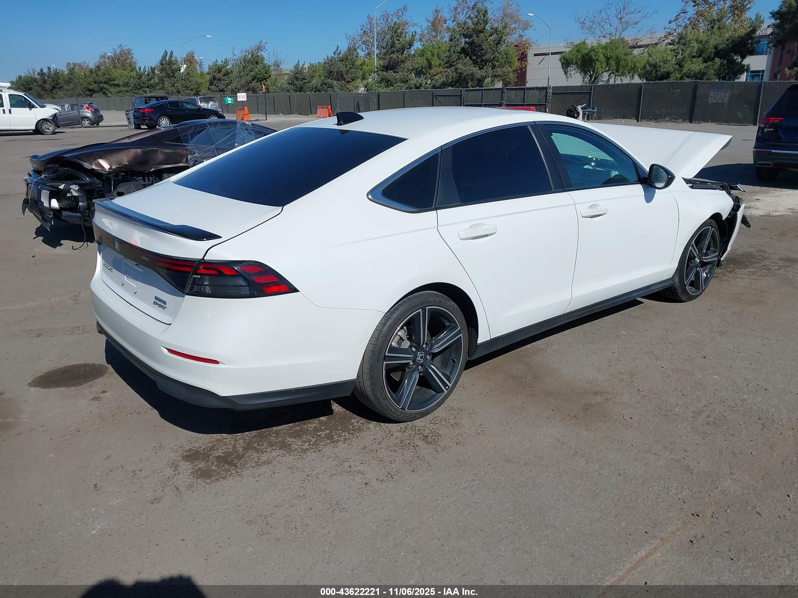 HONDA ACCORD image 4