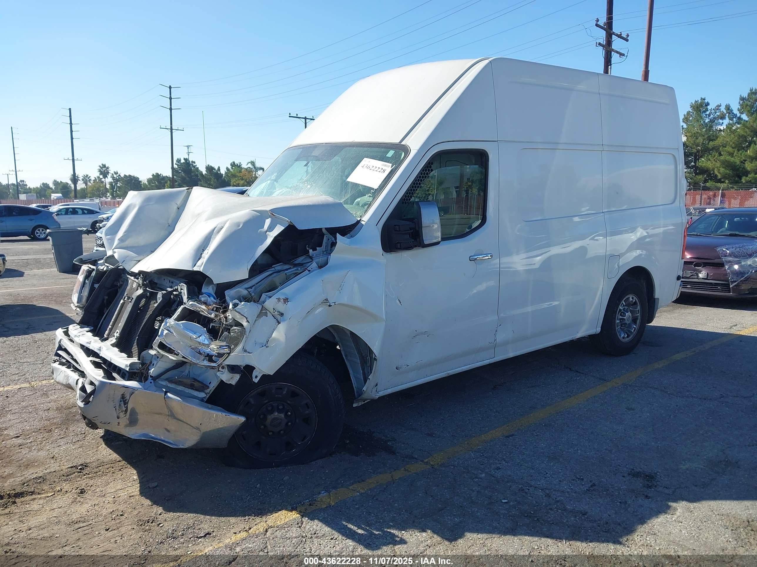 NISSAN NV image 2