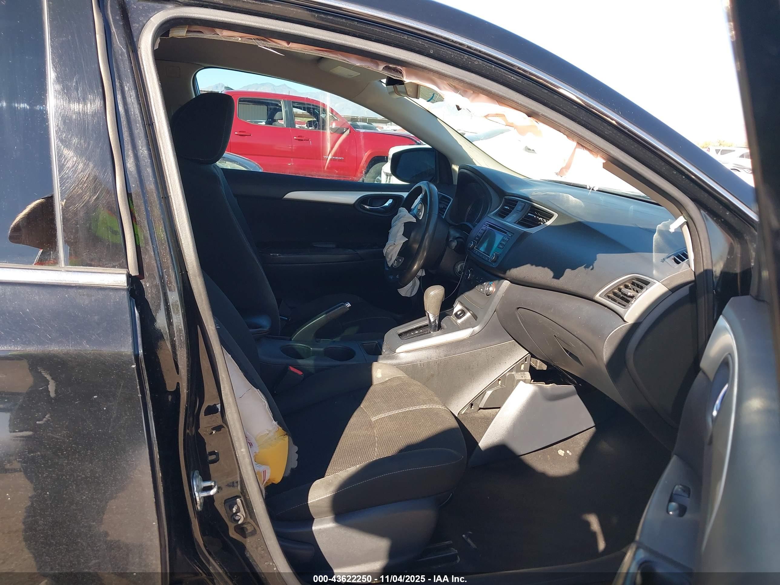 NISSAN SENTRA image 5
