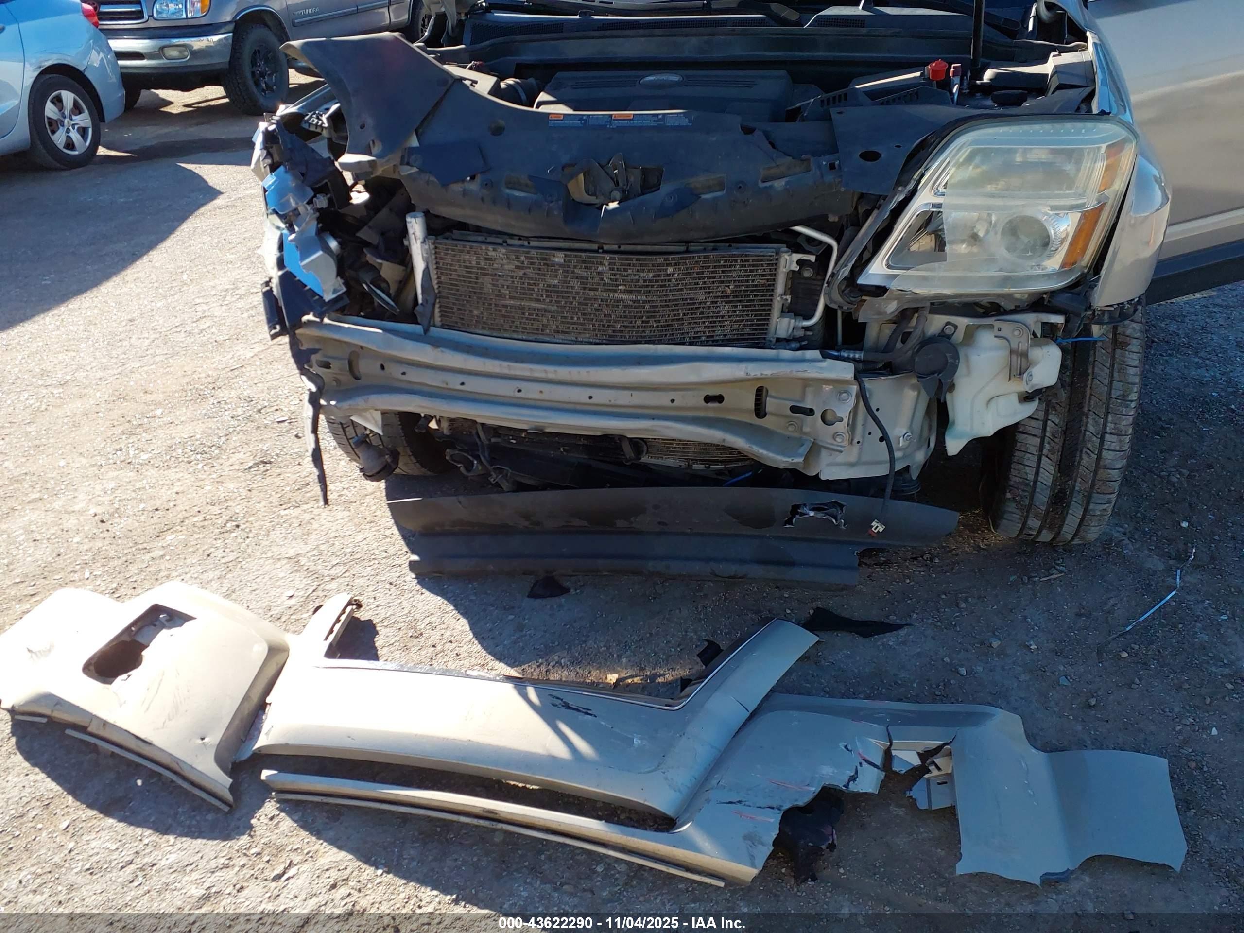 GMC TERRAIN image 6