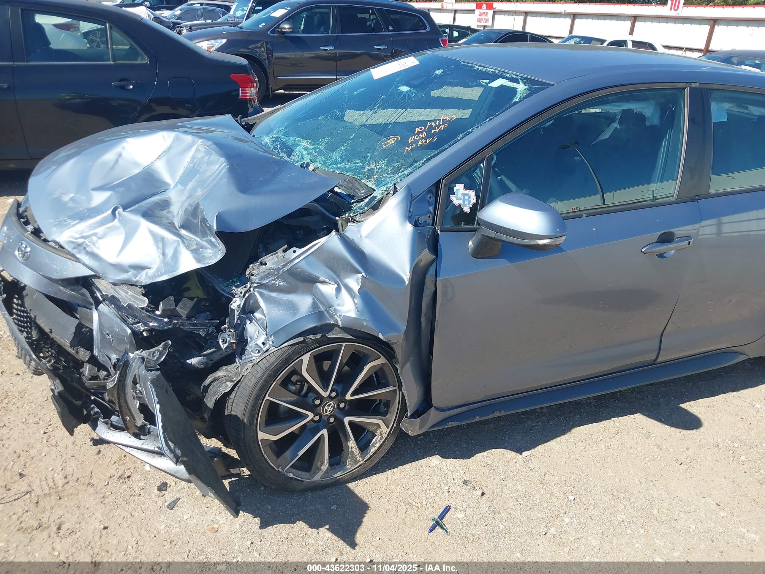 TOYOTA COROLLA image 6