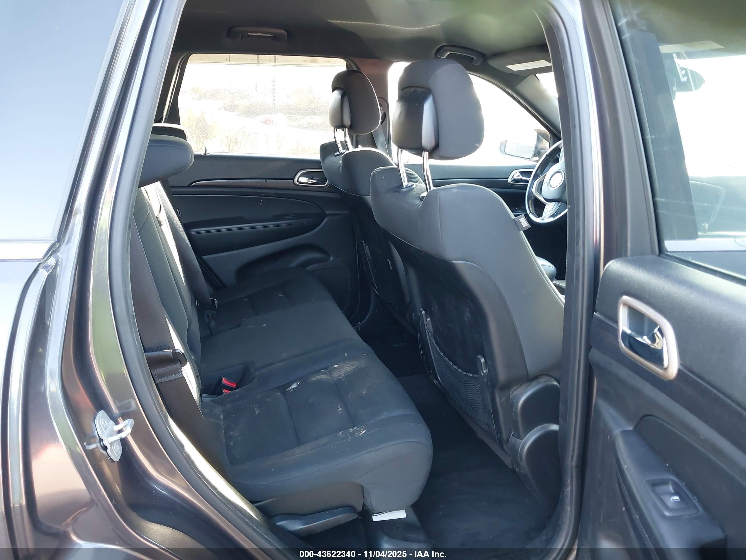 JEEP GRAND image 8