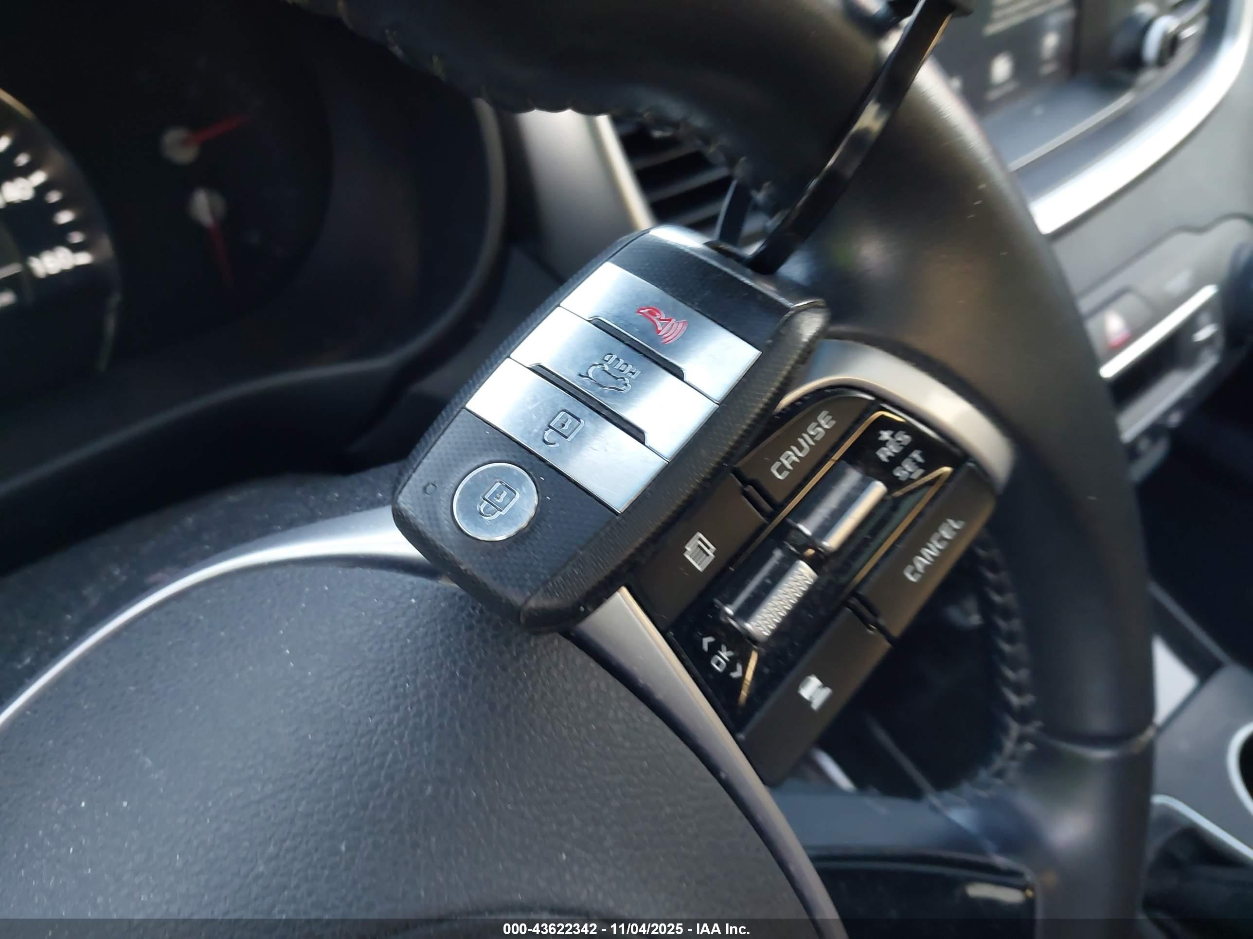 KIA SORENTO image 11