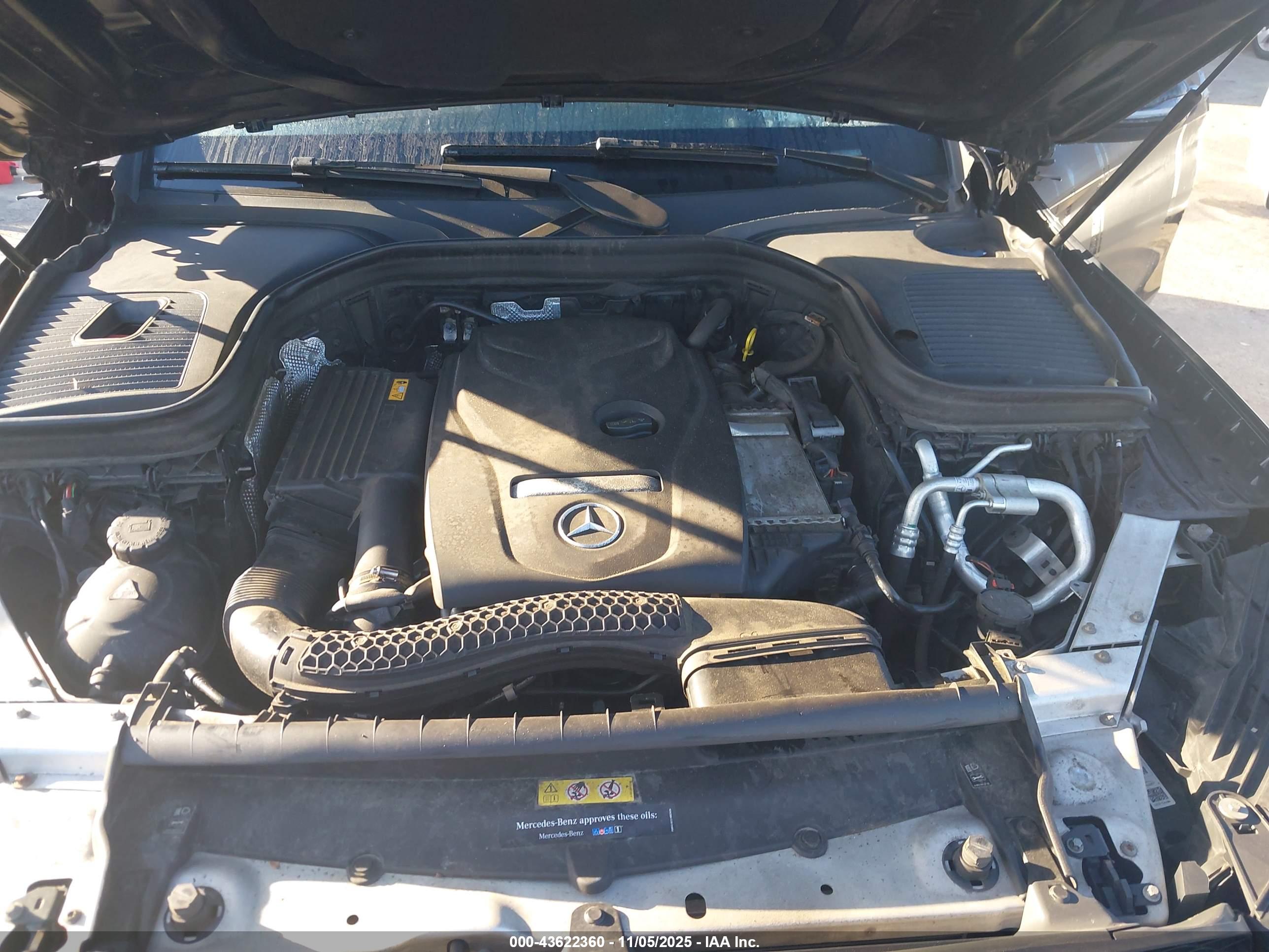 MERCEDES-BENZ GLC image 10