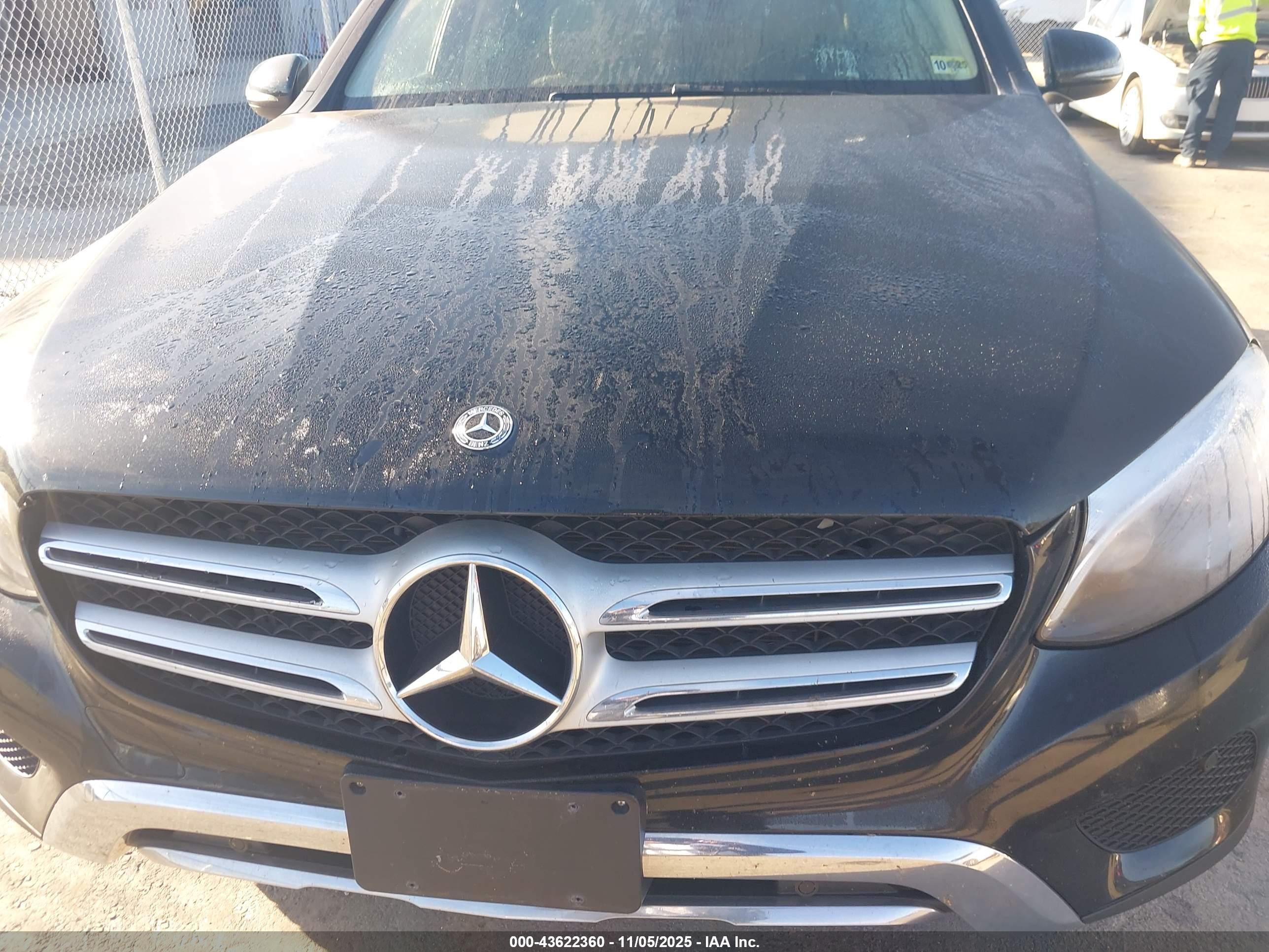 MERCEDES-BENZ GLC image 6